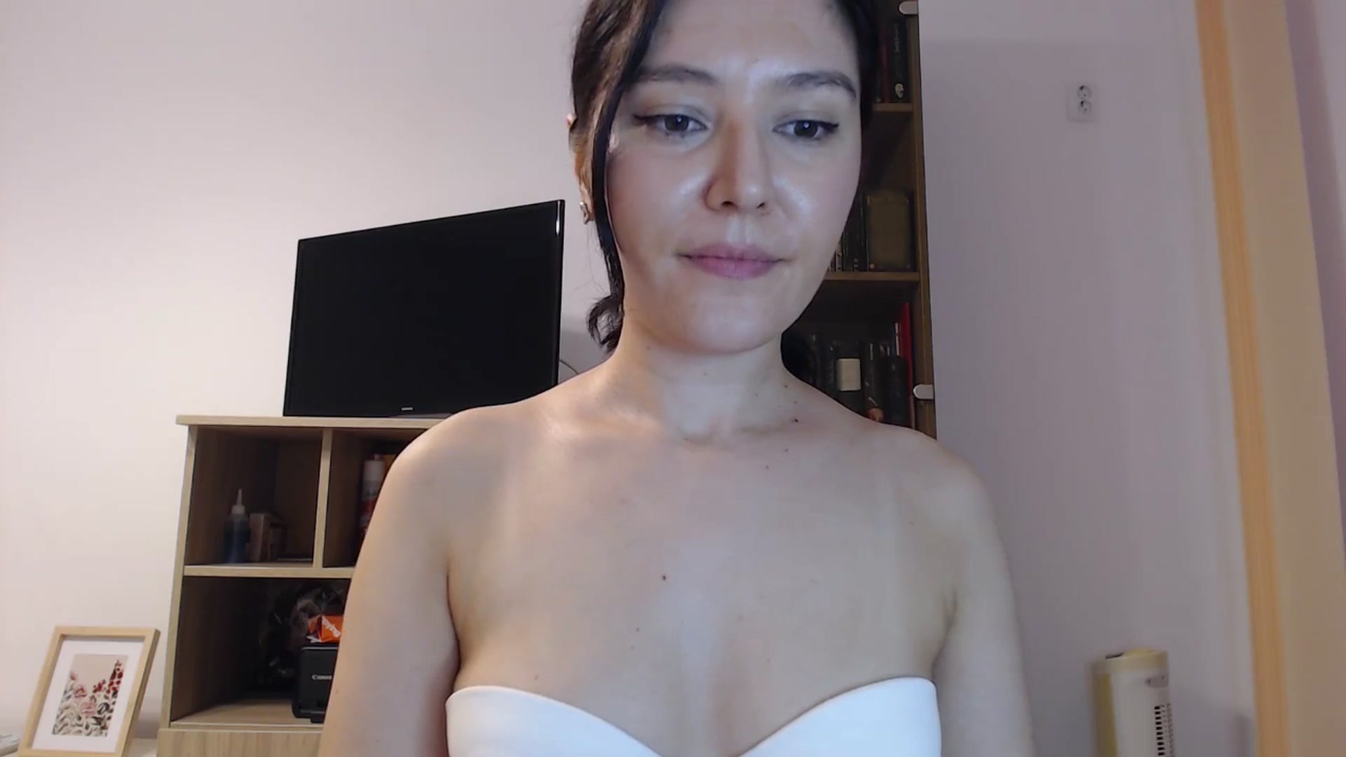 Gallery image thumbnail from SailorJupitr's myfreecams stream on, 09/20/2025, 20:59 image 2 of 20