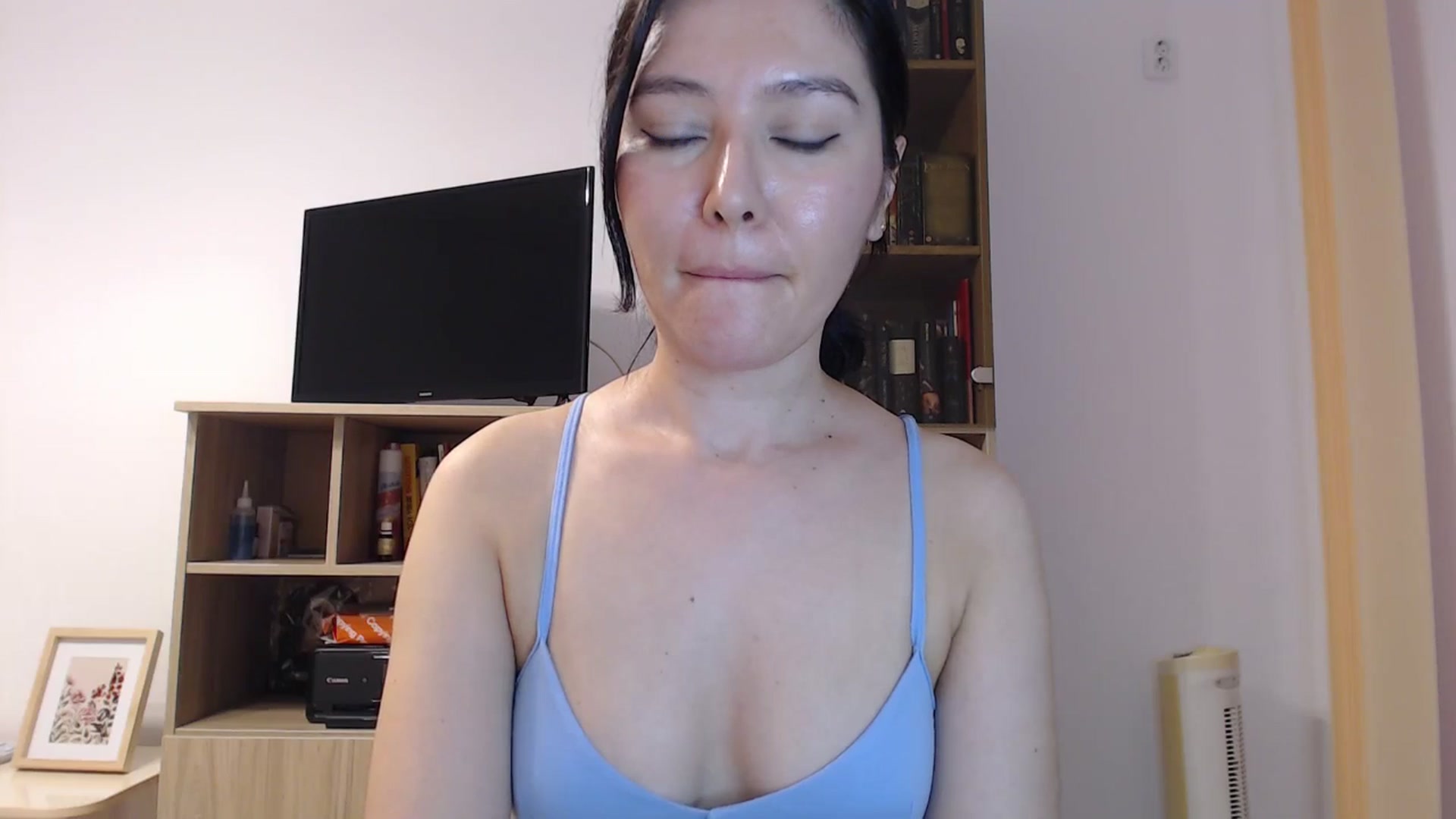 Gallery image thumbnail from SailorJupitr's myfreecams stream on, 09/21/2025, 20:24 image 10 of 20