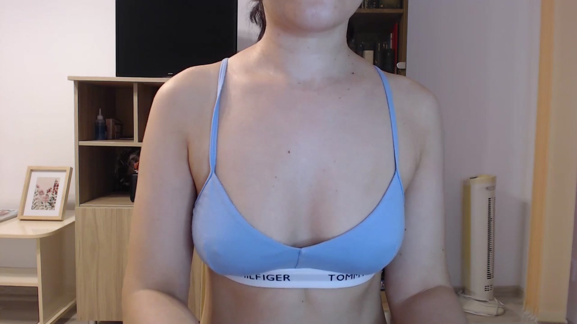 Gallery image thumbnail from SailorJupitr's myfreecams stream on, 09/21/2025, 20:24 image 17 of 20