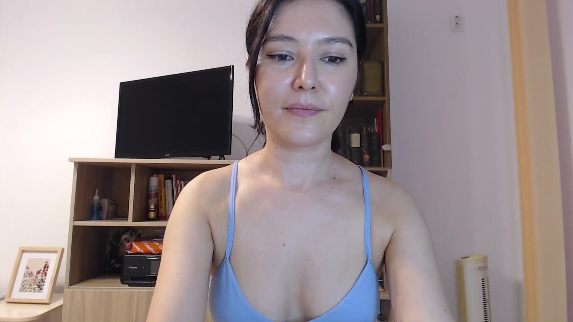 Gallery image thumbnail from SailorJupitr's myfreecams stream on, 09/21/2025, 20:24 image 6 of 20