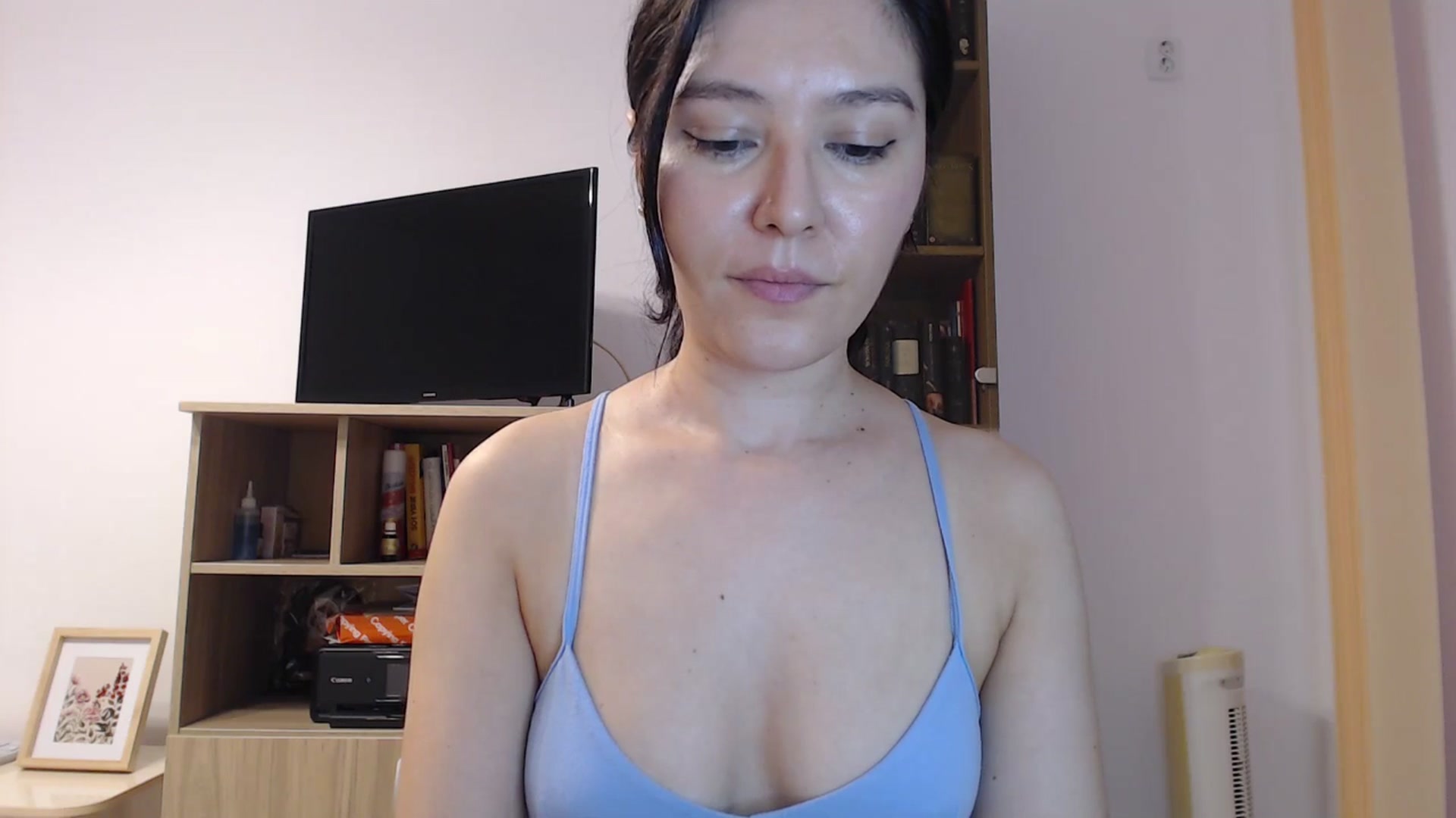 Gallery image thumbnail from SailorJupitr's myfreecams stream on, 09/21/2025, 20:24 image 2 of 20