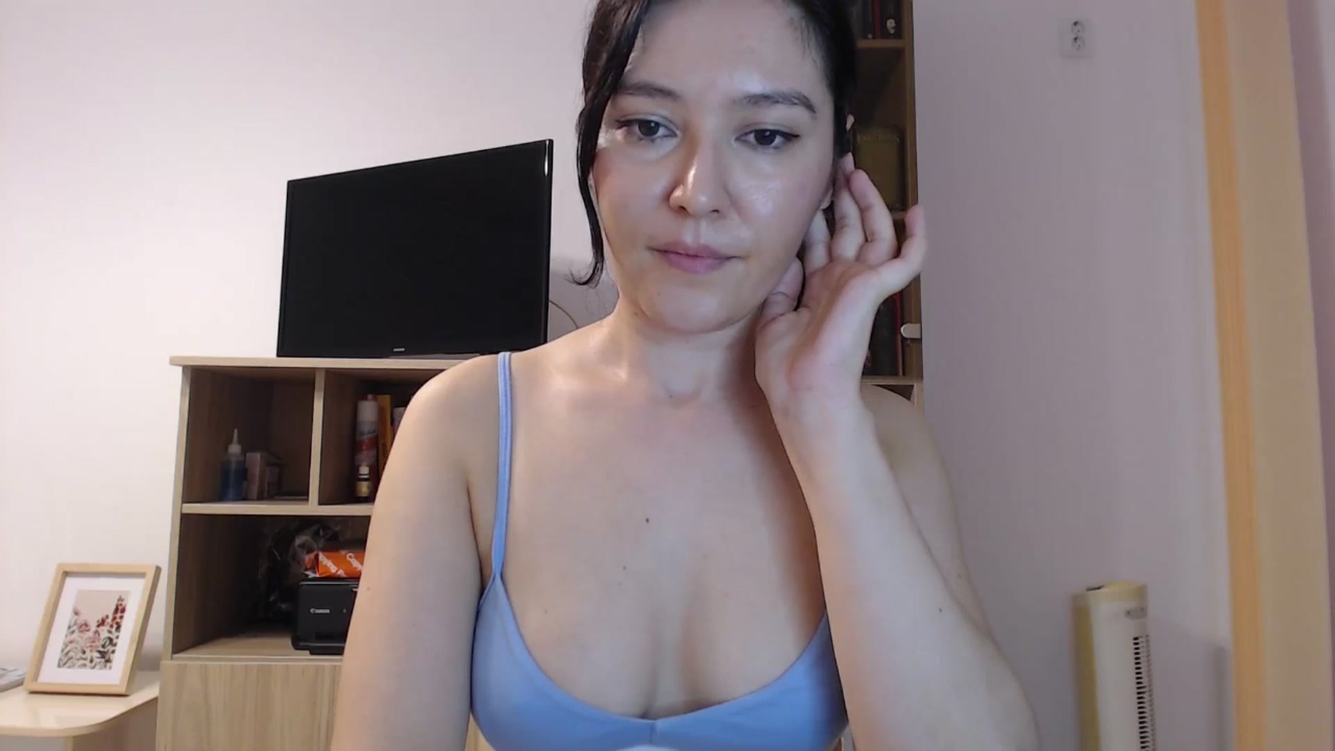 Gallery image thumbnail from SailorJupitr's myfreecams stream on, 09/21/2025, 21:28 image 16 of 20