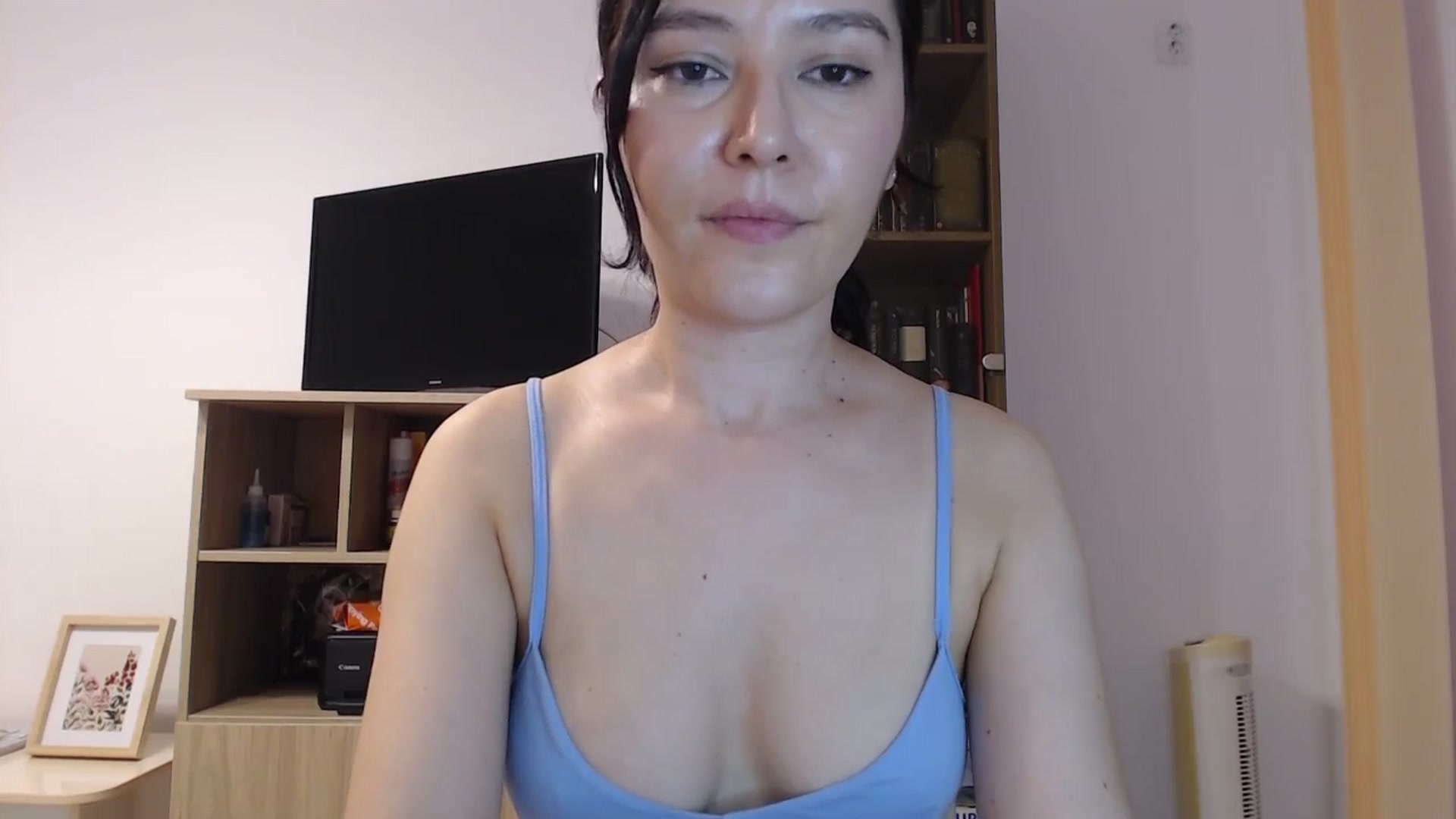 Gallery image thumbnail from SailorJupitr's myfreecams stream on, 09/21/2025, 21:28 image 17 of 20