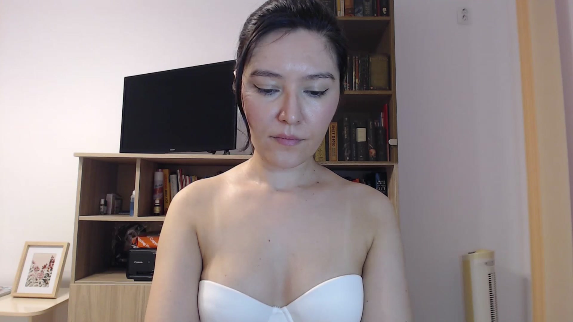 Gallery image thumbnail from SailorJupitr's myfreecams stream on, 09/25/2025, 20:51 image 3 of 20