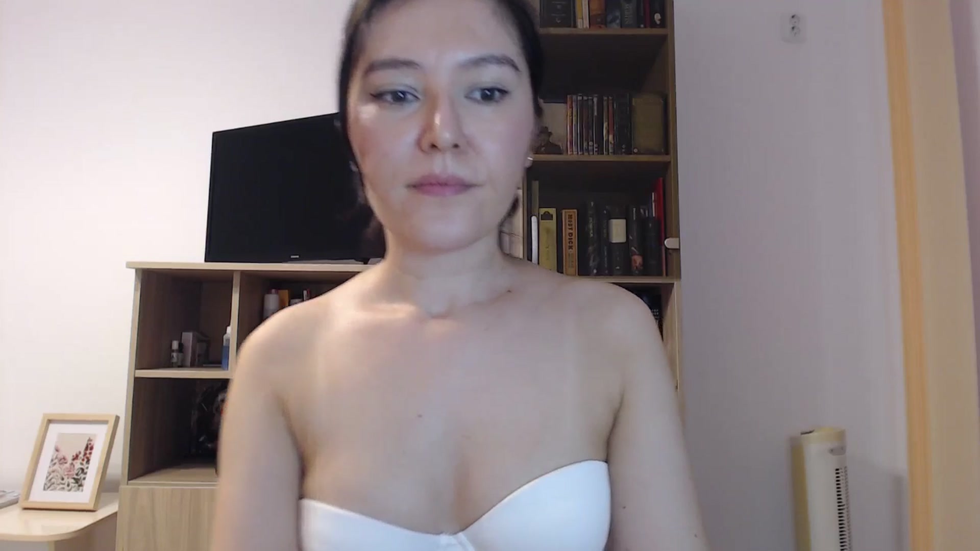 Gallery image thumbnail from SailorJupitr's myfreecams stream on, 09/25/2025, 20:51 image 5 of 20