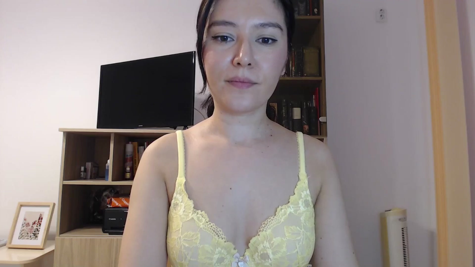 Gallery image thumbnail from SailorJupitr's myfreecams stream on, 09/27/2025, 18:52 image 16 of 20