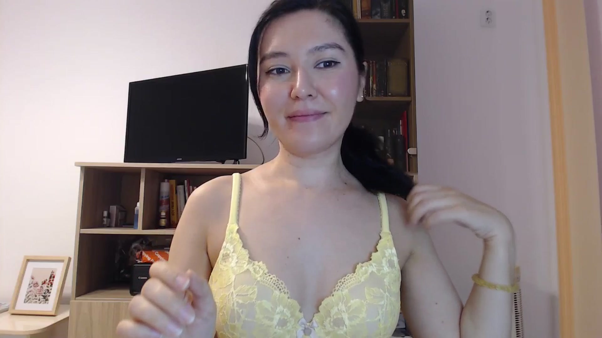 Gallery image thumbnail from SailorJupitr's myfreecams stream on, 09/27/2025, 18:52 image 6 of 20
