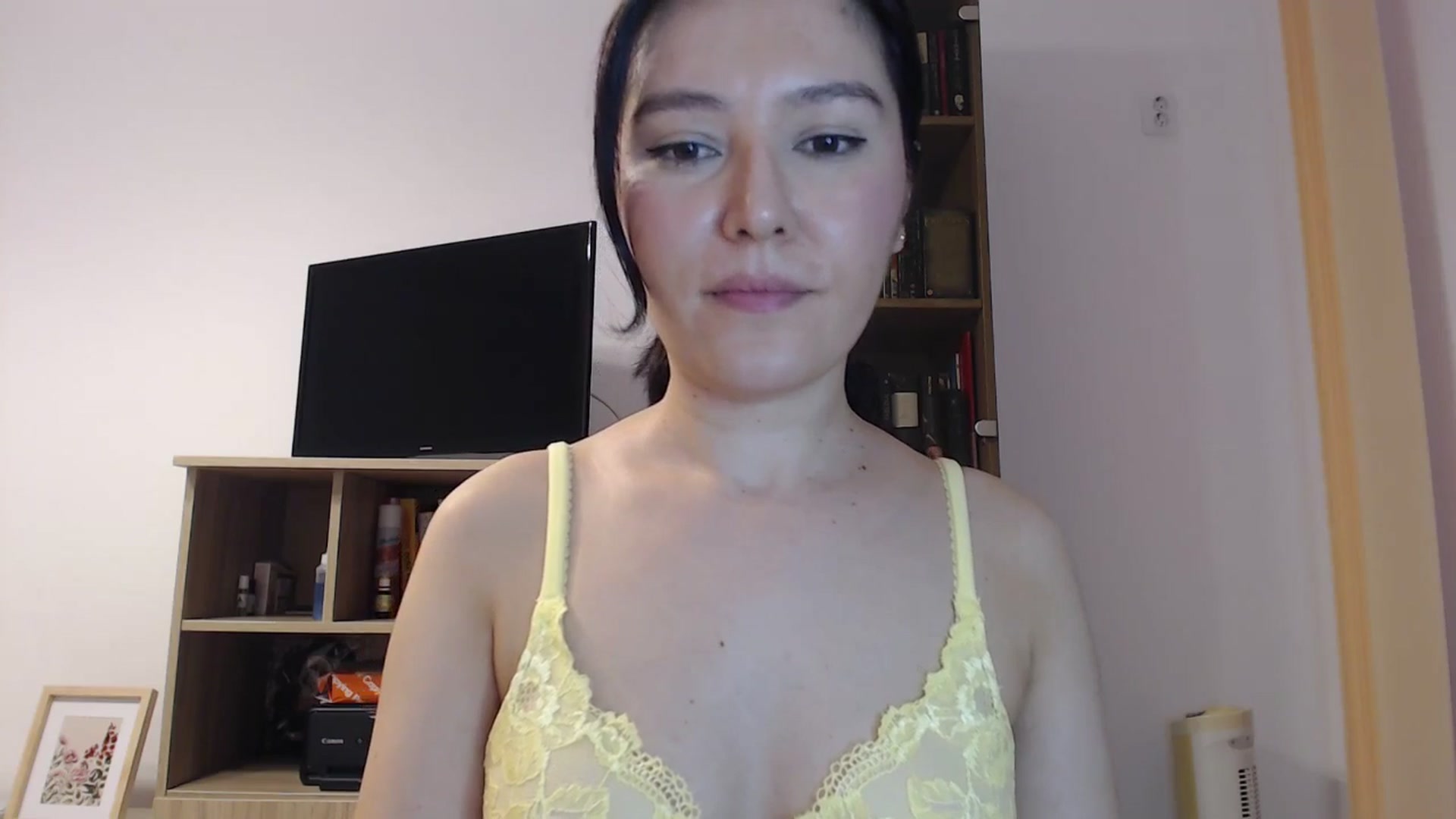 Gallery image thumbnail from SailorJupitr's myfreecams stream on, 09/27/2025, 18:52 image 9 of 20