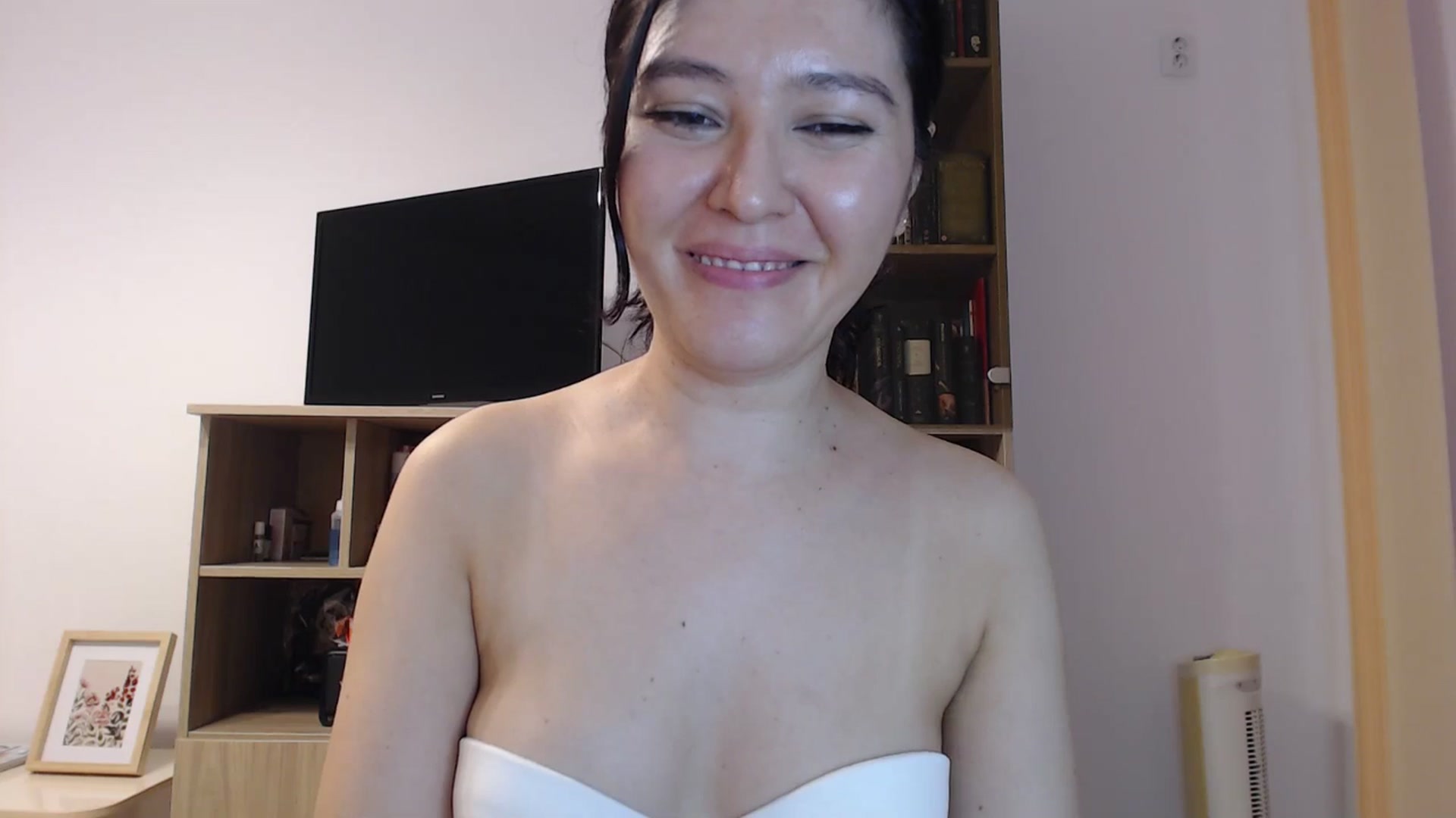 Gallery image thumbnail from SailorJupitr's myfreecams stream on, 09/28/2025, 20:18 image 18 of 20