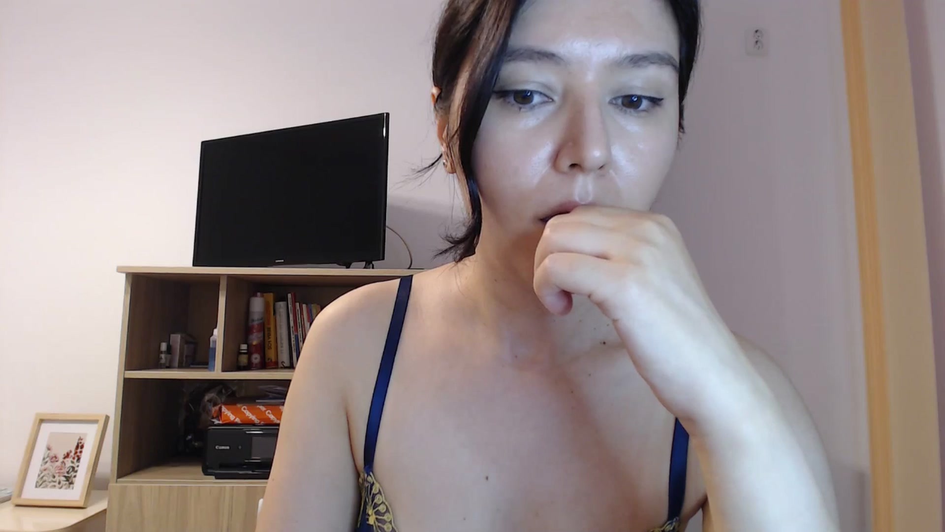 Gallery image thumbnail from SailorJupitr's myfreecams stream on, 10/01/2025, 21:09 image 16 of 20