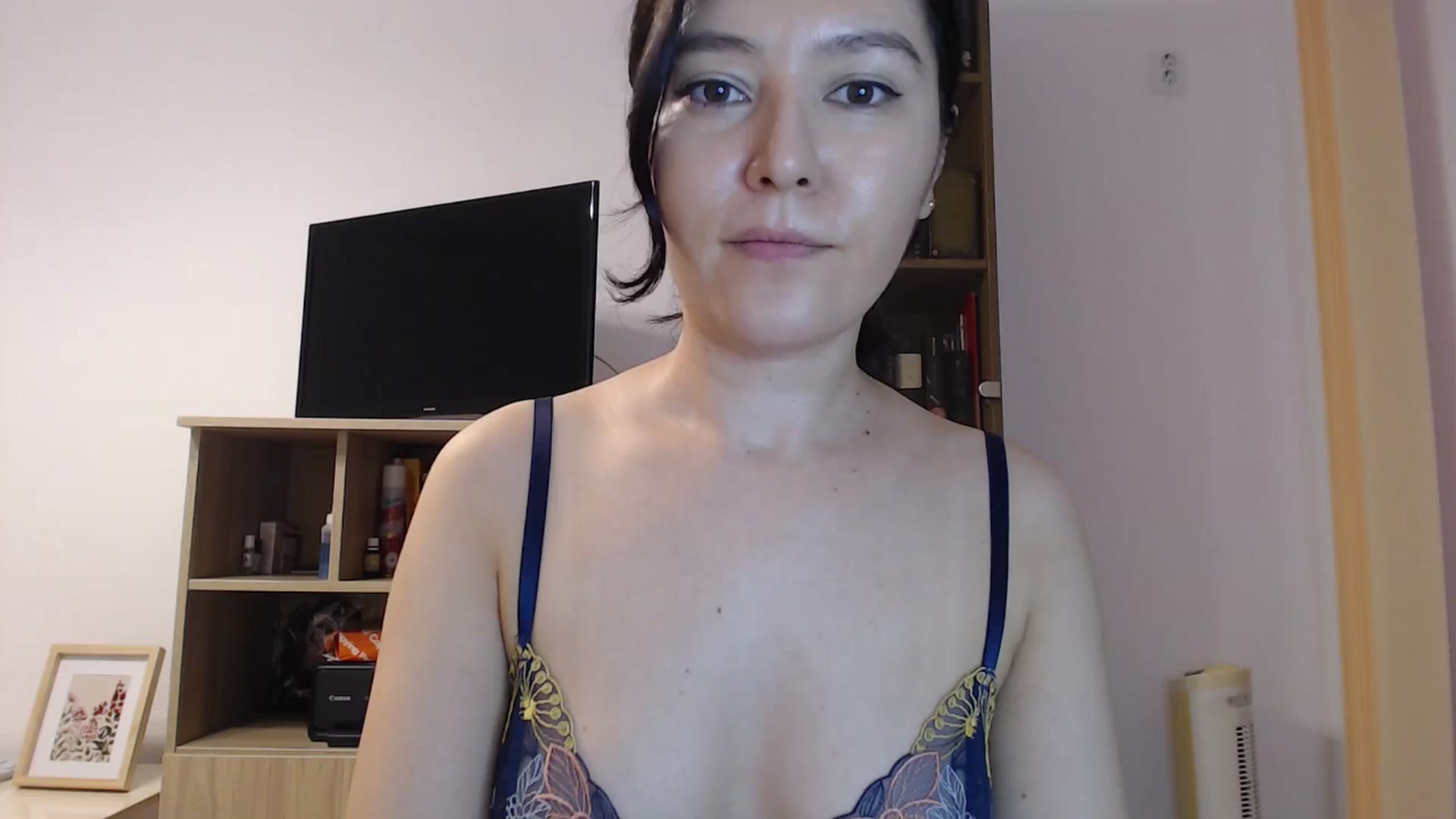 Gallery image thumbnail from SailorJupitr's myfreecams stream on, 10/01/2025, 21:09 image 1 of 20