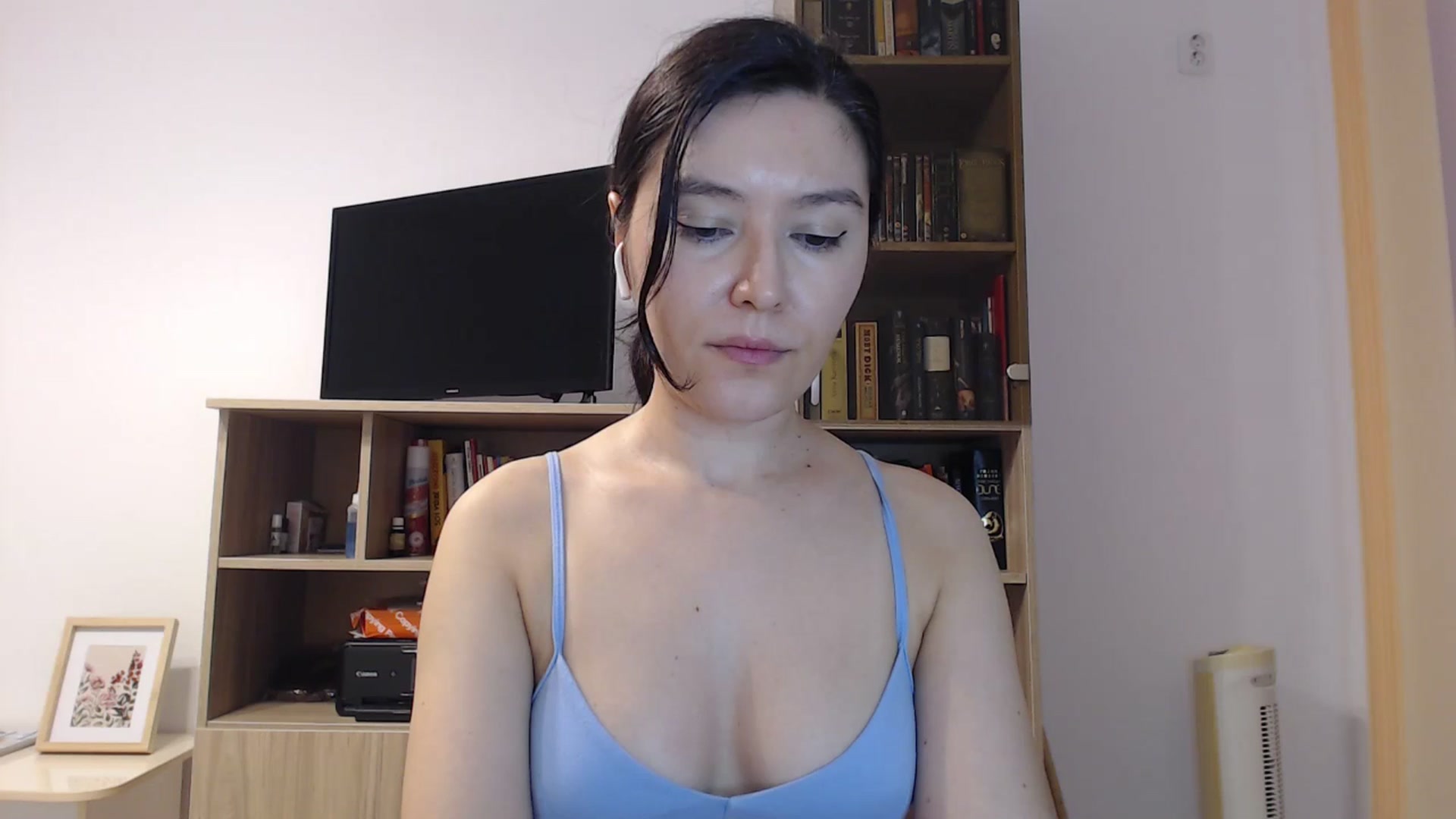 Gallery image thumbnail from SailorJupitr's myfreecams stream on, 10/09/2025, 19:31 image 9 of 20