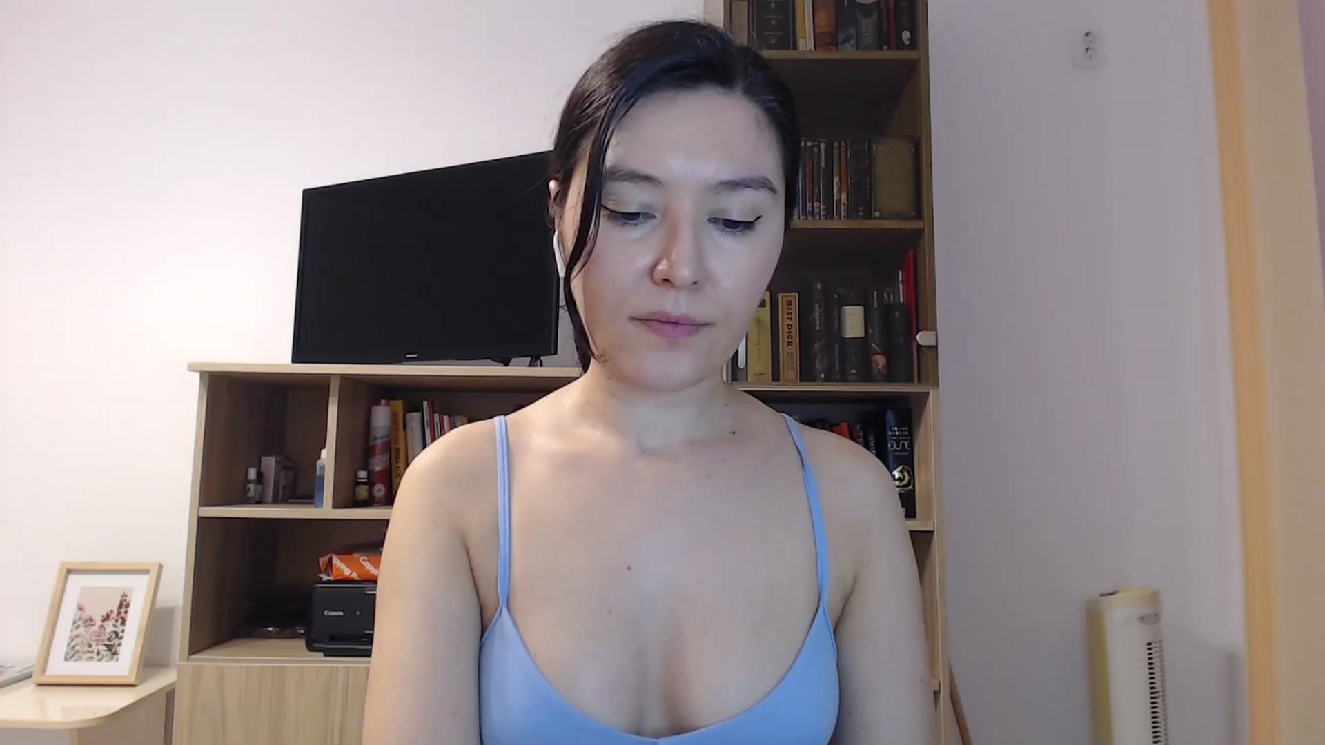 Gallery image thumbnail from SailorJupitr's myfreecams stream on, 10/09/2025, 19:31 image 7 of 20