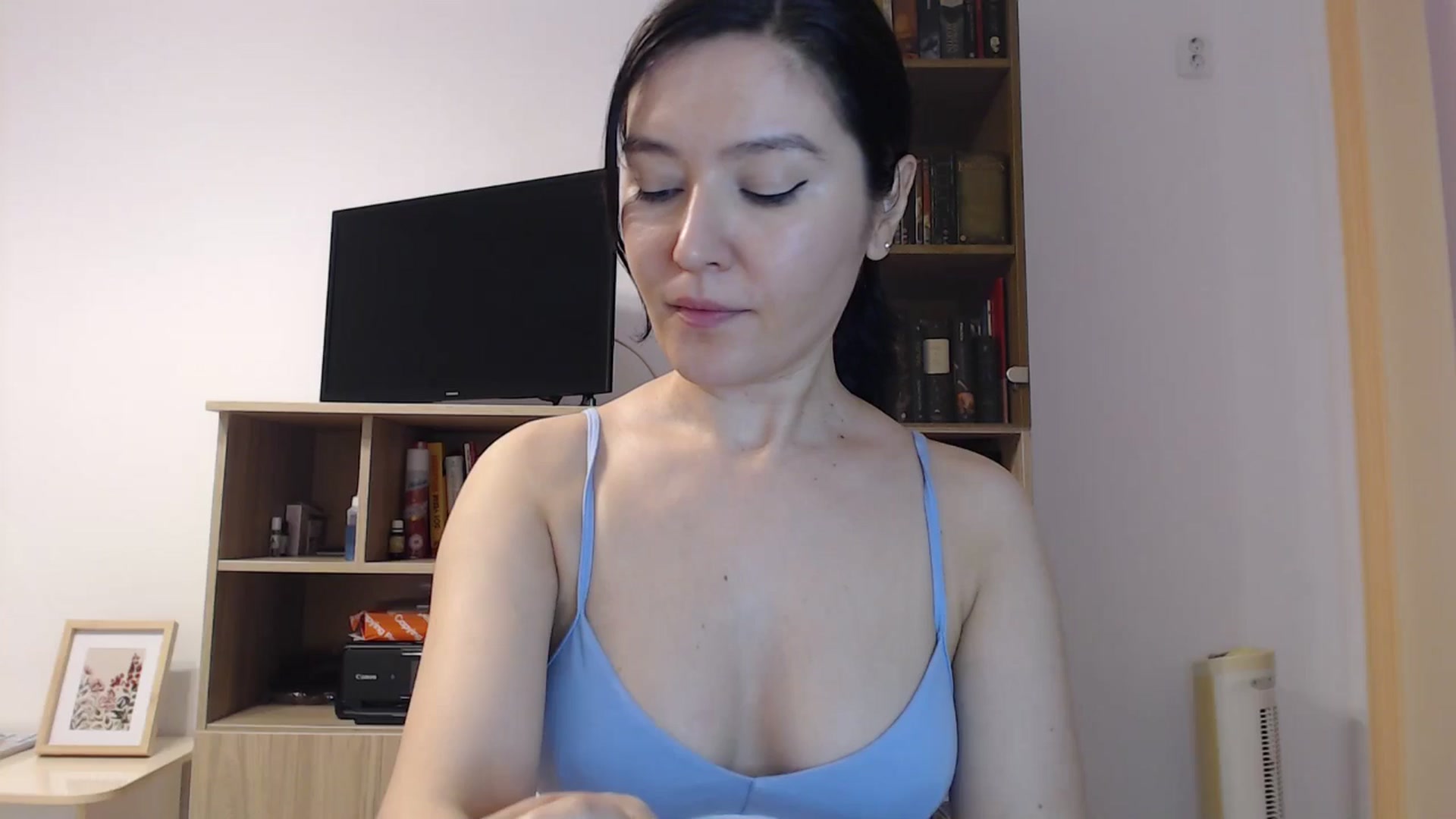 Gallery image thumbnail from SailorJupitr's myfreecams stream on, 10/09/2025, 19:31 image 13 of 20