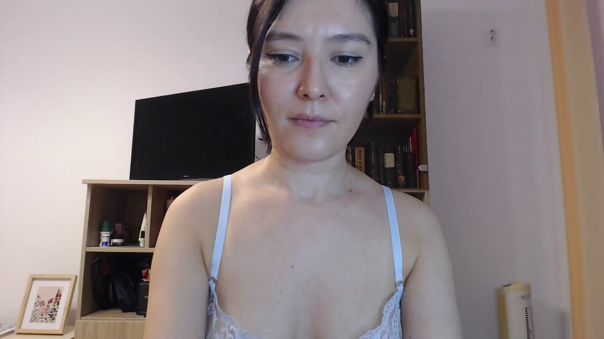 Gallery image thumbnail from SailorJupitr's myfreecams stream on, 10/19/2025, 21:43 image 4 of 20