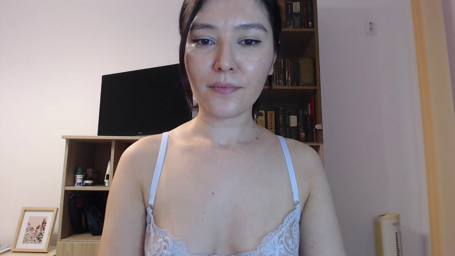 Gallery image thumbnail from SailorJupitr's myfreecams stream on, 10/19/2025, 21:43 image 3 of 20