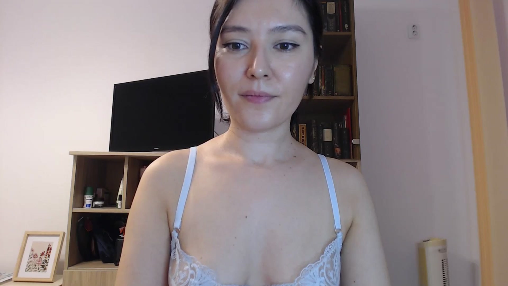 Gallery image thumbnail from SailorJupitr's myfreecams stream on, 10/19/2025, 21:43 image 2 of 20