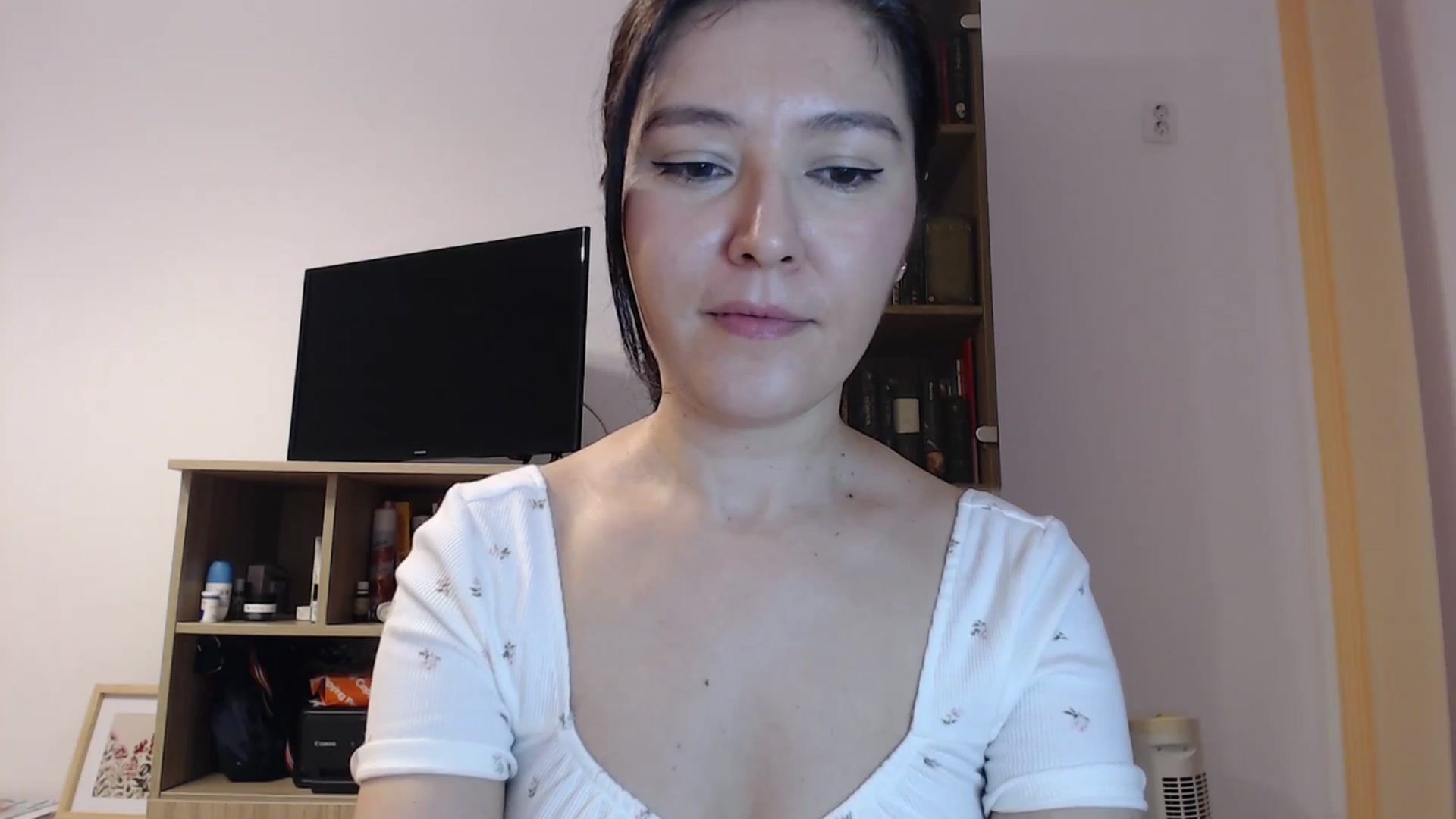Gallery image thumbnail from SailorJupitr's myfreecams stream on, 10/24/2025, 20:48 image 5 of 20