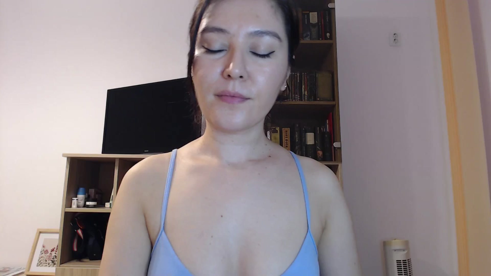 Gallery image thumbnail from SailorJupitr's myfreecams stream on, 10/25/2025, 20:20 image 3 of 20