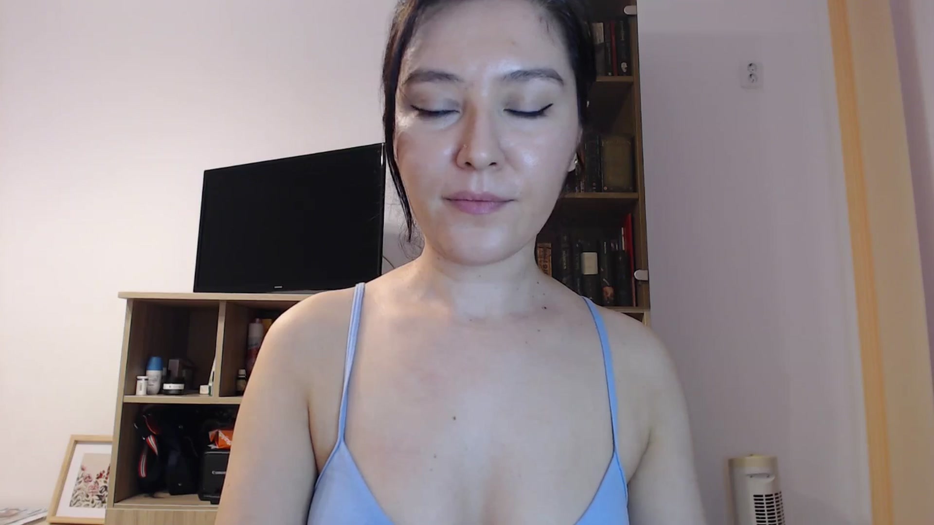 Gallery image thumbnail from SailorJupitr's myfreecams stream on, 10/25/2025, 20:20 image 5 of 20