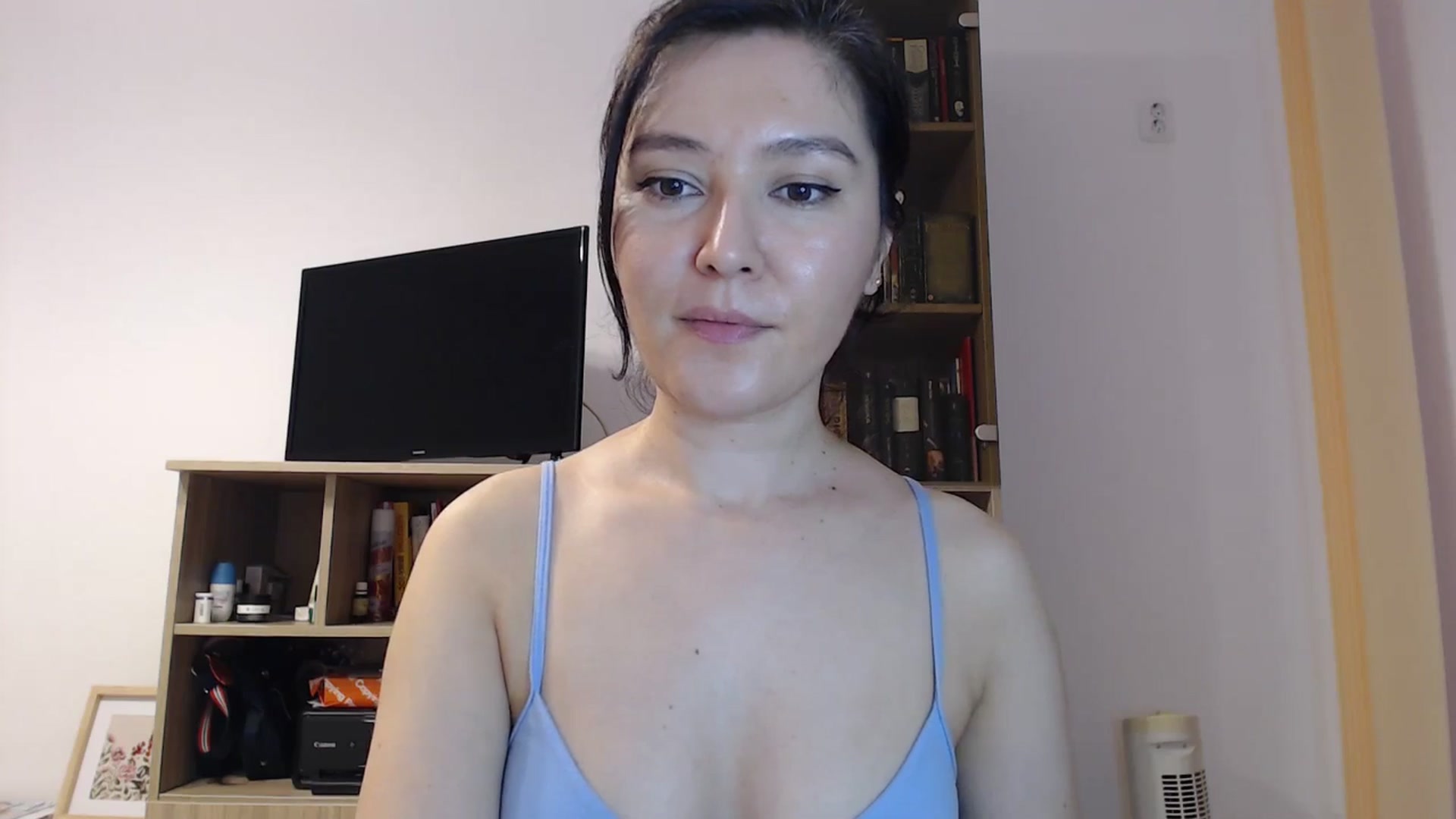 Gallery image thumbnail from SailorJupitr's myfreecams stream on, 10/25/2025, 20:20 image 13 of 20