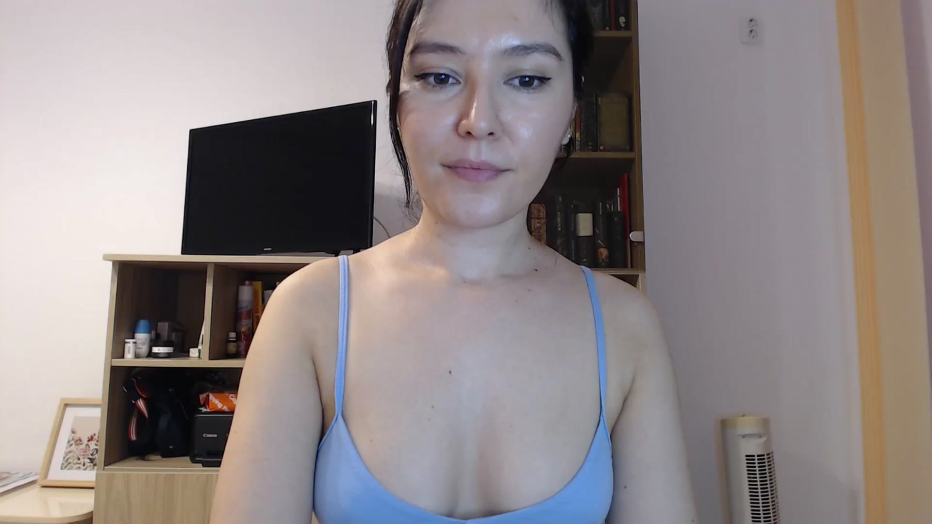 Gallery image thumbnail from SailorJupitr's myfreecams stream on, 10/25/2025, 20:50 image 1 of 20