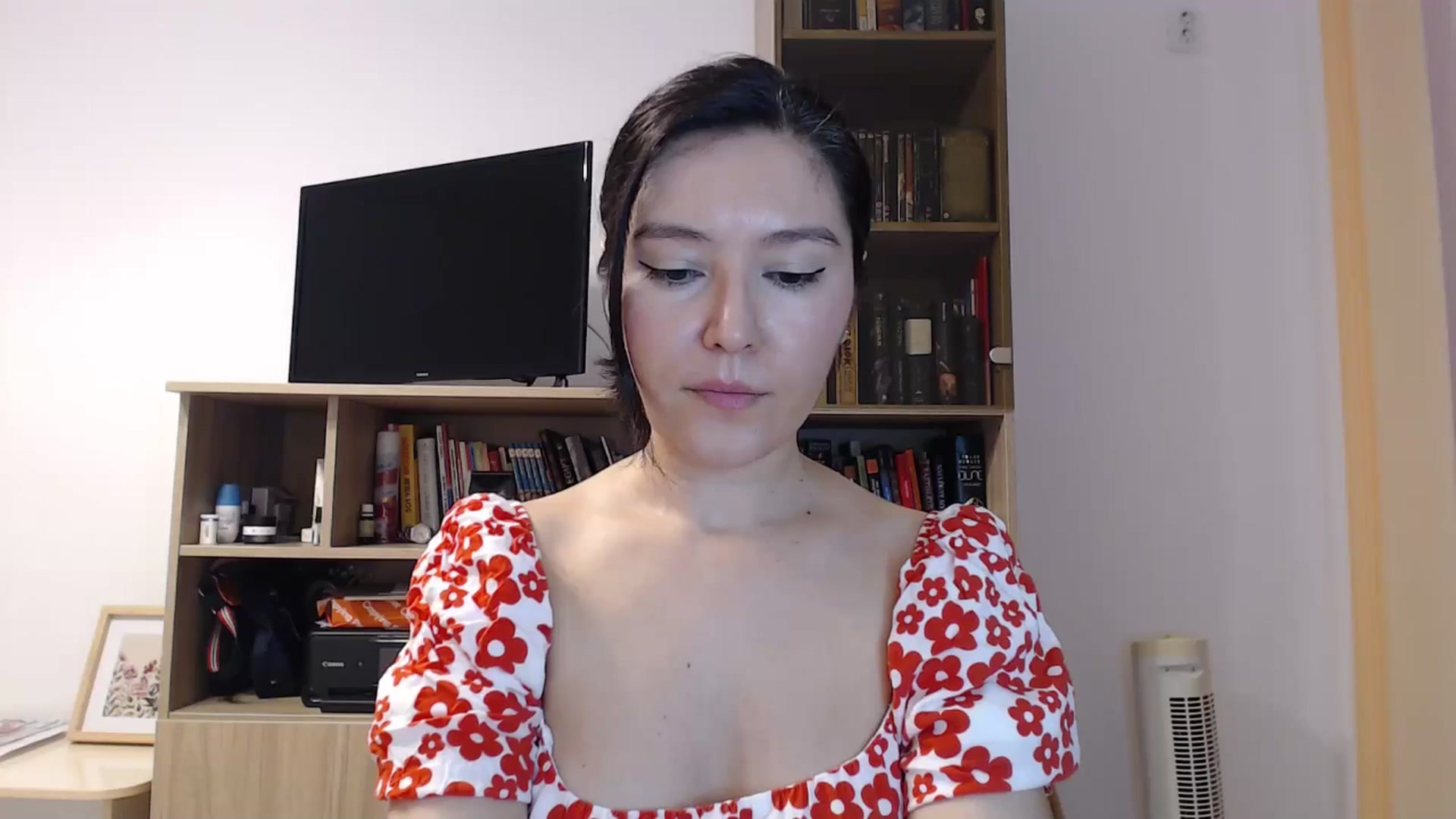 Gallery image thumbnail from SailorJupitr's myfreecams stream on, 10/26/2025, 21:59 image 17 of 20