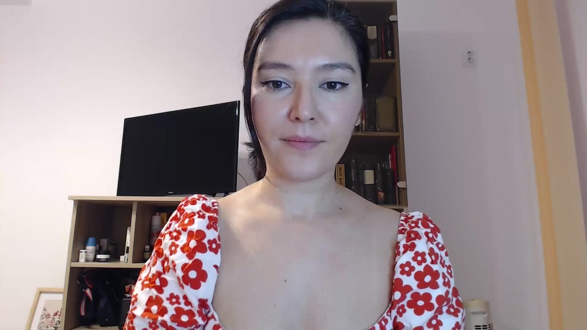 Gallery image thumbnail from SailorJupitr's myfreecams stream on, 10/26/2025, 21:59 image 7 of 20