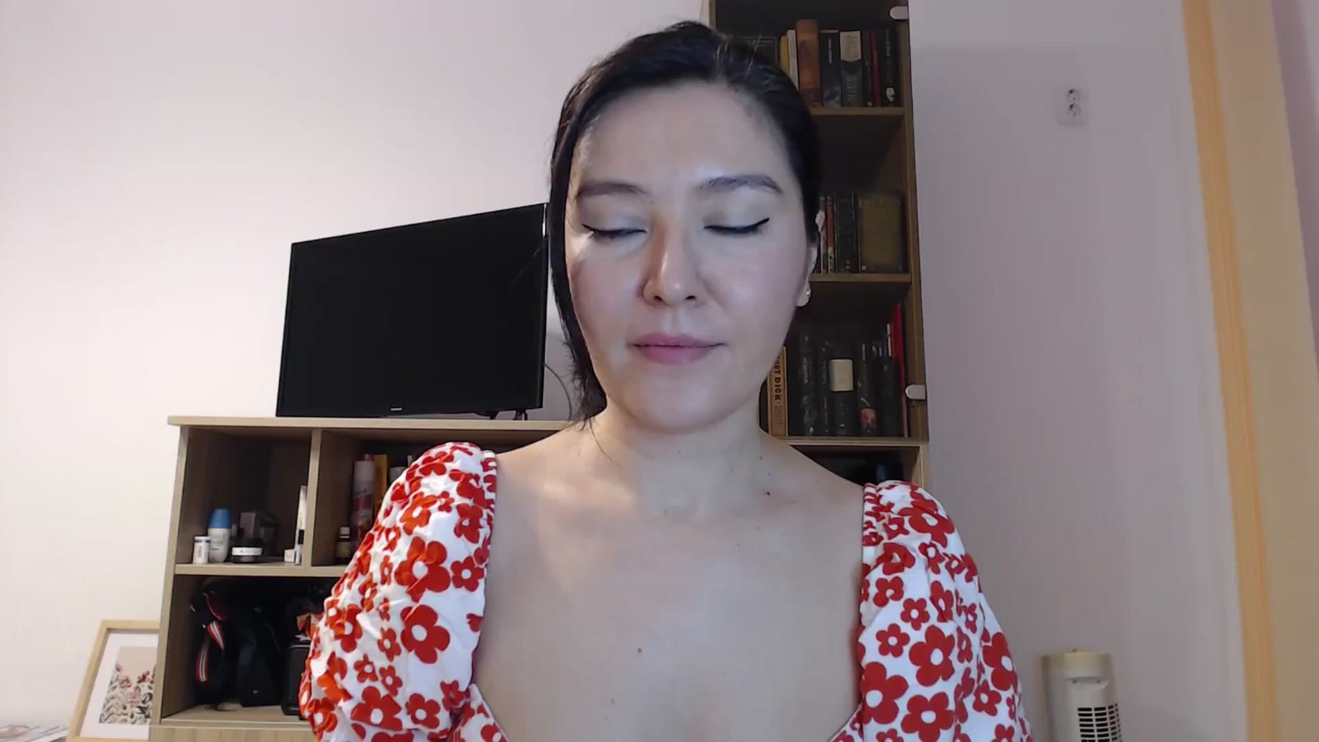 Gallery image thumbnail from SailorJupitr's myfreecams stream on, 10/26/2025, 21:59 image 1 of 20