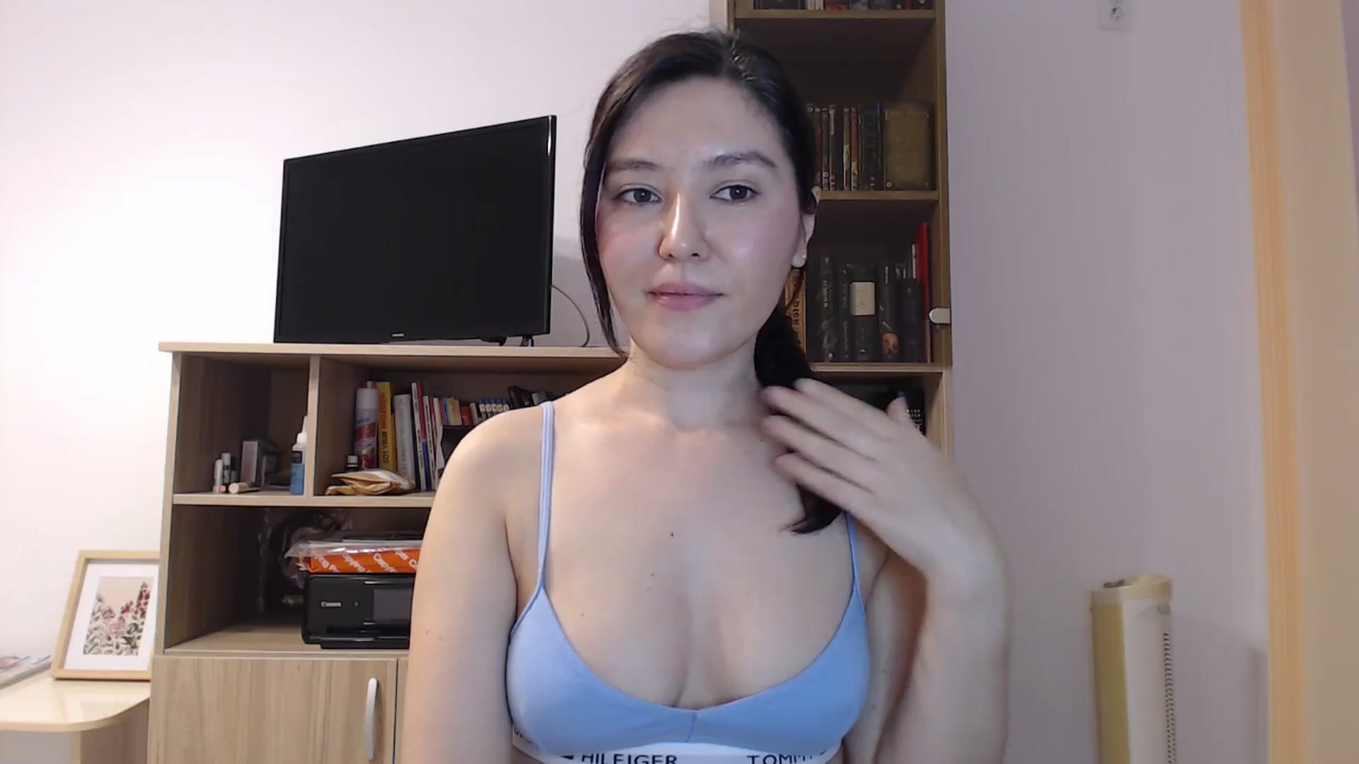 Gallery image thumbnail from SailorJupitr's myfreecams stream on, 11/16/2025, 22:23 image 11 of 20