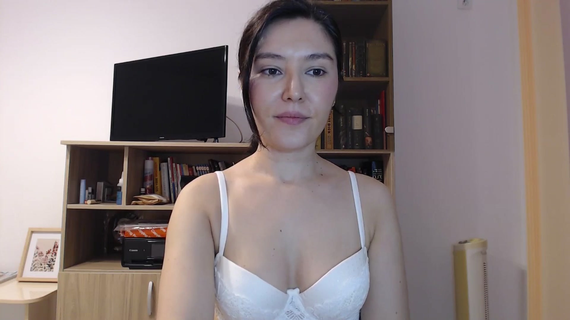 Gallery image thumbnail from SailorJupitr's myfreecams stream on, 11/20/2025, 21:32 image 18 of 20