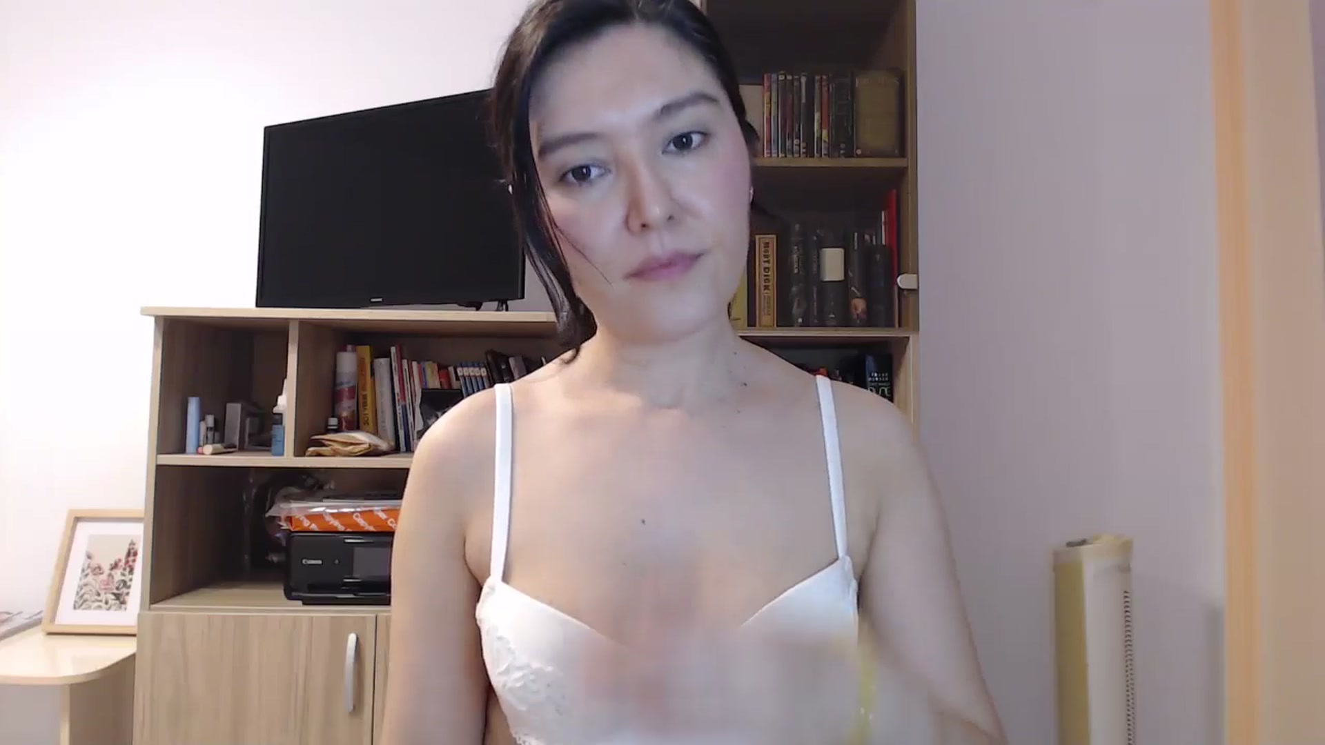 Gallery image thumbnail from SailorJupitr's myfreecams stream on, 11/20/2025, 21:32 image 12 of 20