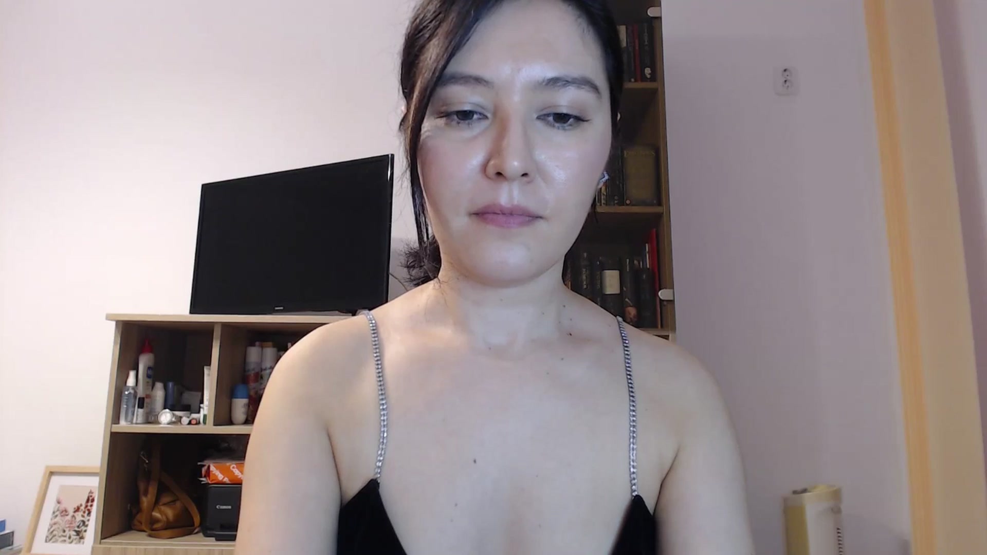Gallery image thumbnail from SailorJupitr's myfreecams stream on, 11/26/2025, 22:19 image 3 of 20