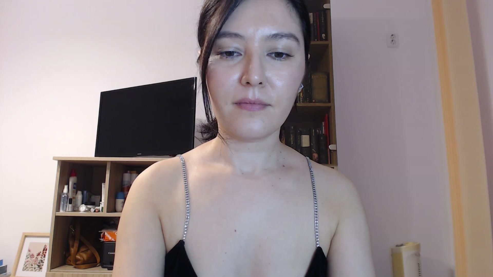 Gallery image thumbnail from SailorJupitr's myfreecams stream on, 11/26/2025, 22:19 image 2 of 20