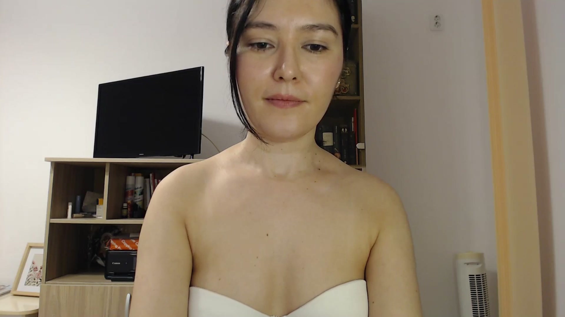 Gallery image thumbnail from SailorJupitr's myfreecams stream on, 12/23/2025, 22:45 image 3 of 20