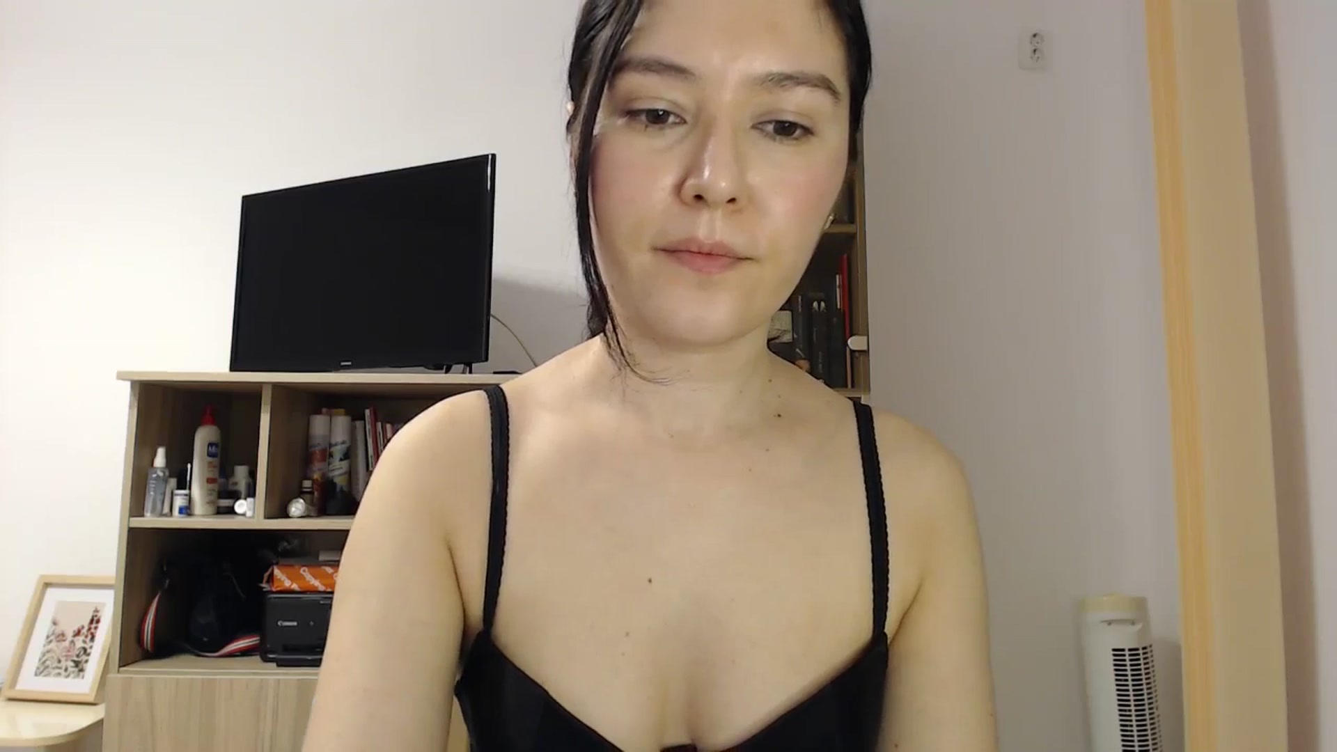 Gallery image thumbnail from SailorJupitr's myfreecams stream on, 12/27/2025, 21:35 image 10 of 20