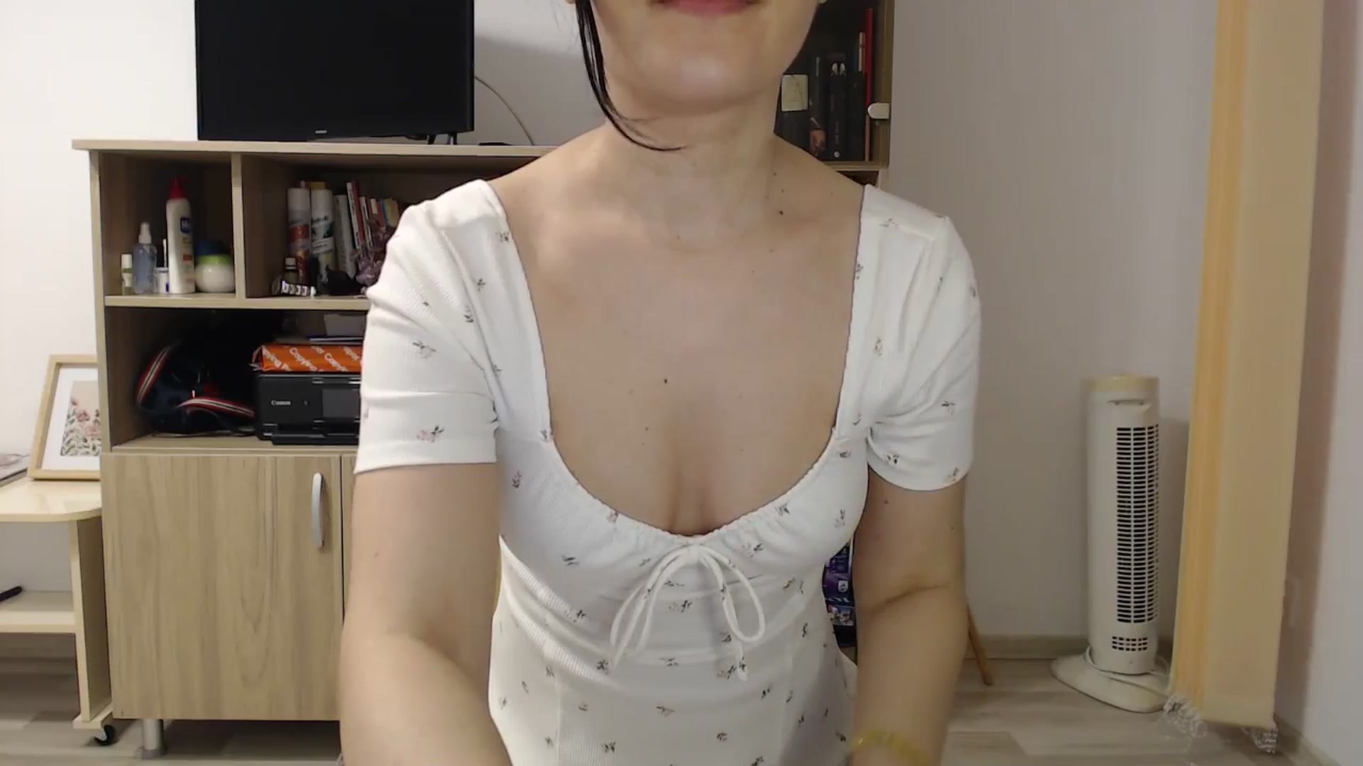 Gallery image thumbnail from SailorJupitr's myfreecams stream on, 01/04/2026, 21:49 image 6 of 20