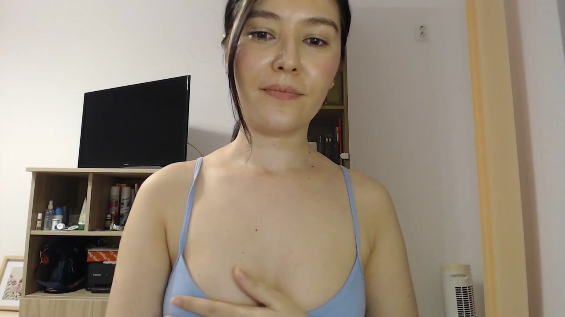 Gallery image thumbnail from SailorJupitr's myfreecams stream on, 01/10/2026, 22:41 image 16 of 20