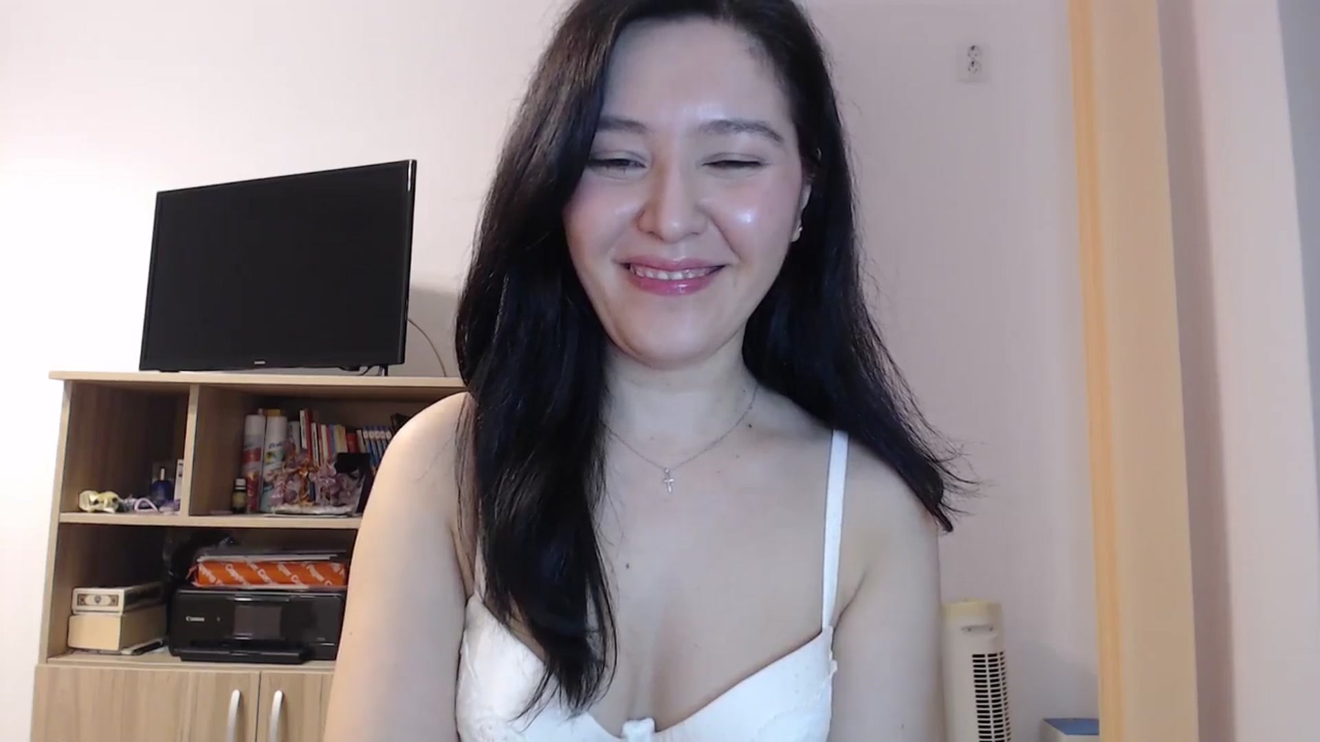 Gallery image thumbnail from SailorJupitr's myfreecams stream on, 03/18/2026, 21:36 image 10 of 20