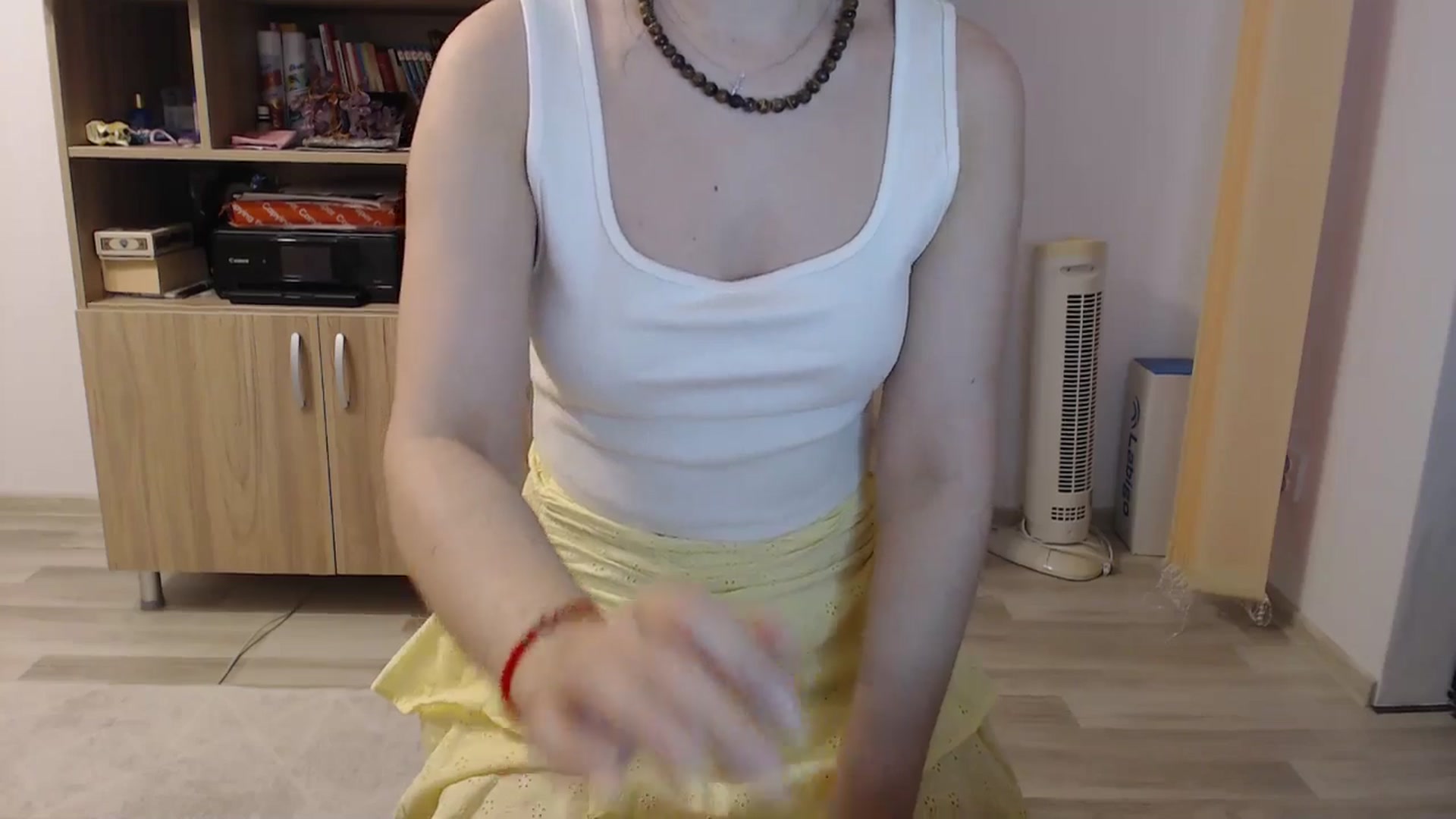 Gallery image thumbnail from SailorJupitr's myfreecams stream on, 04/01/2026, 20:14 image 13 of 20