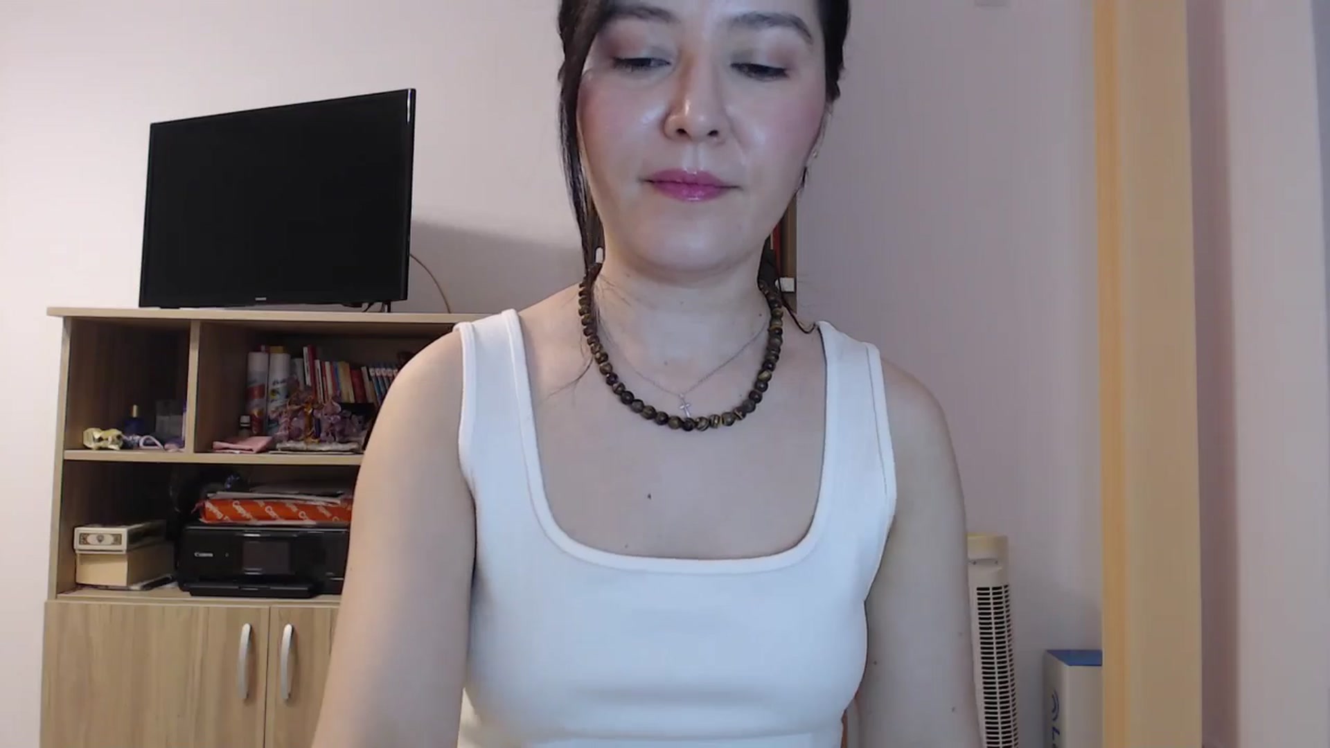 Gallery image thumbnail from SailorJupitr's myfreecams stream on, 04/01/2026, 21:00 image 12 of 20