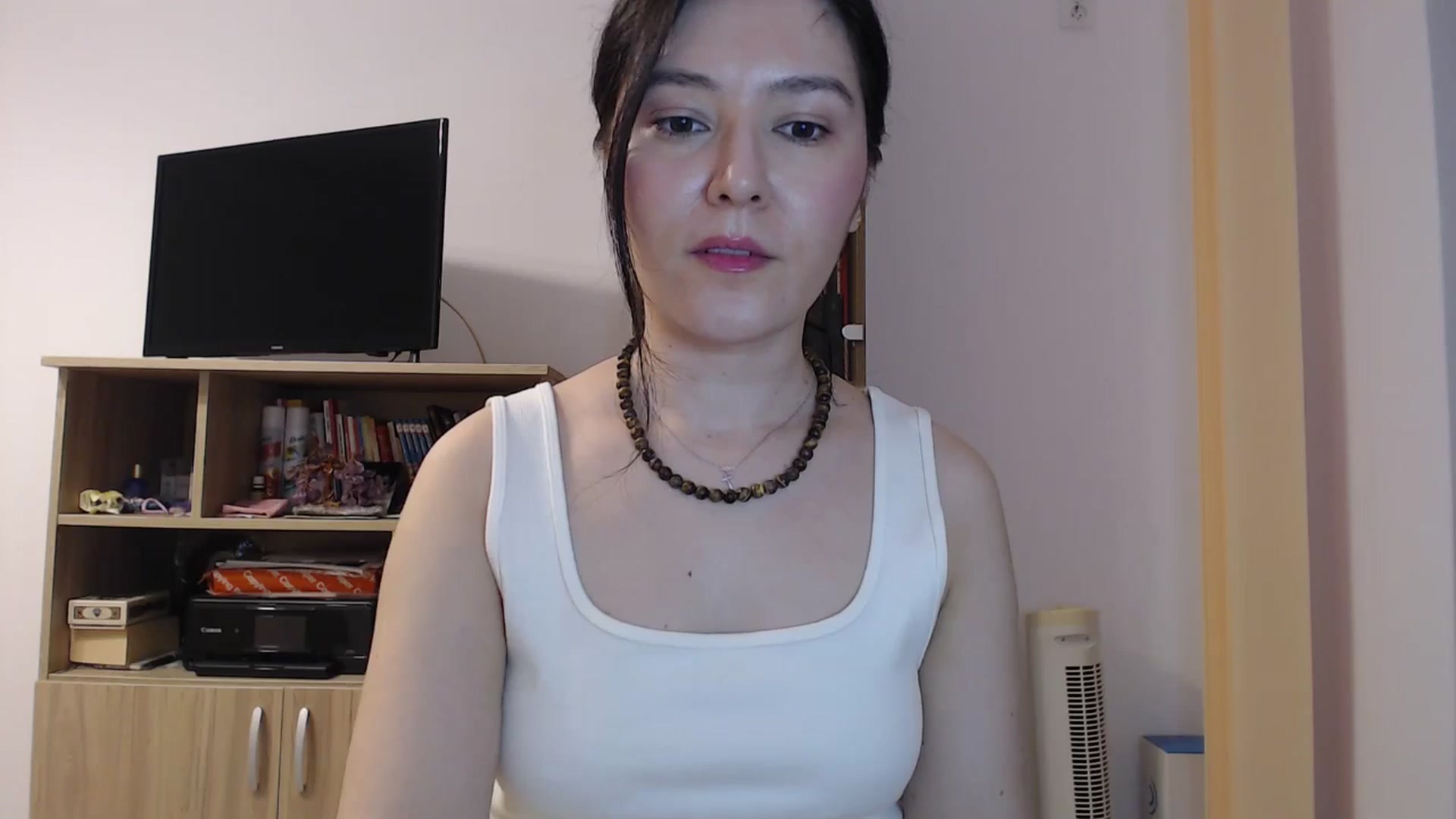 Gallery image thumbnail from SailorJupitr's myfreecams stream on, 04/01/2026, 21:00 image 19 of 20