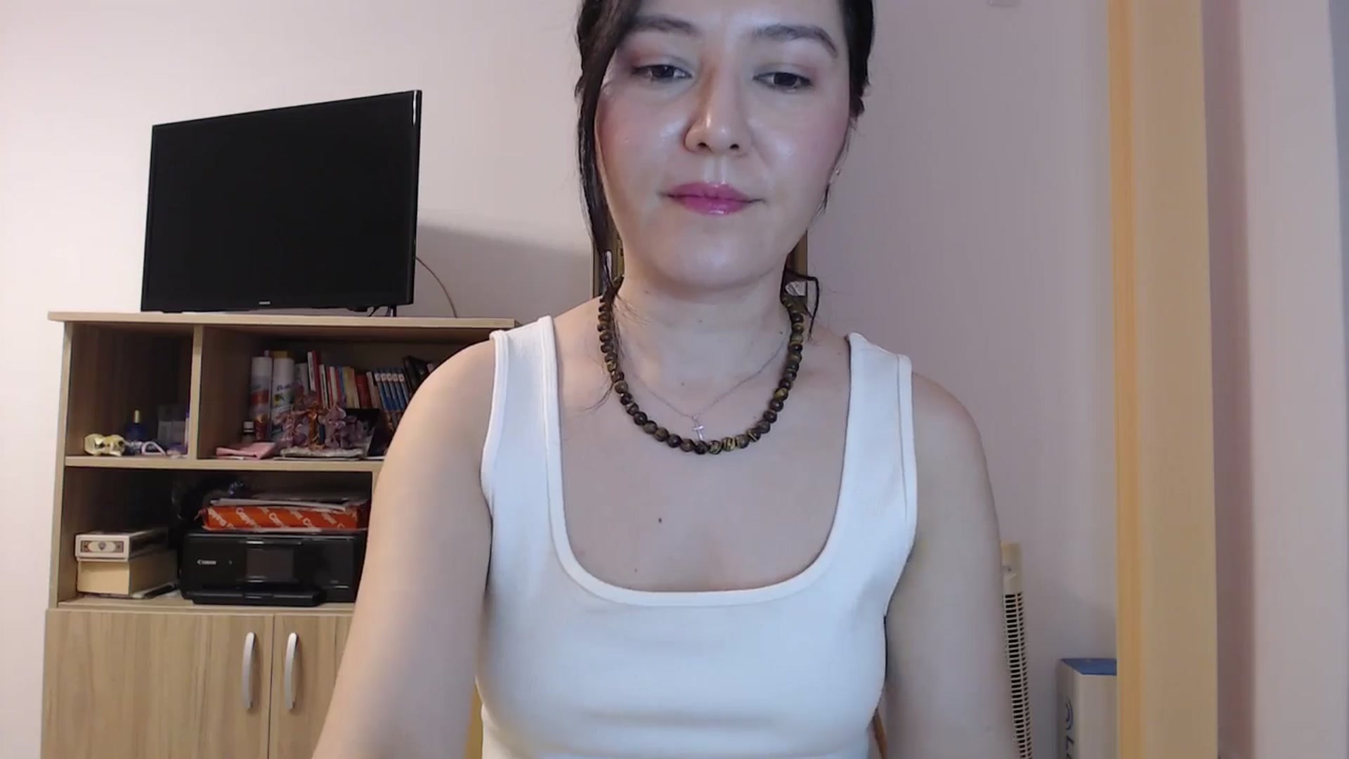 Gallery image thumbnail from SailorJupitr's myfreecams stream on, 04/01/2026, 21:00 image 7 of 20