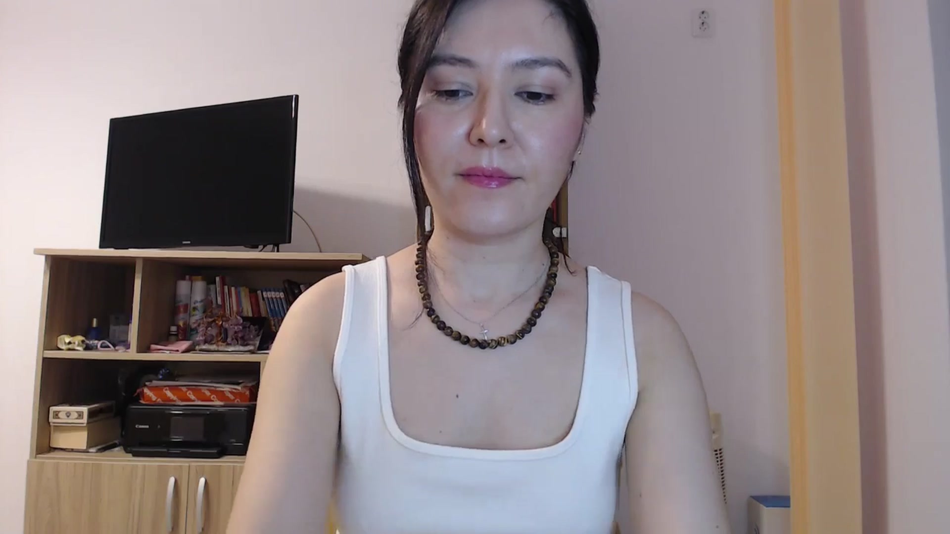 Gallery image thumbnail from SailorJupitr's myfreecams stream on, 04/01/2026, 21:00 image 5 of 20