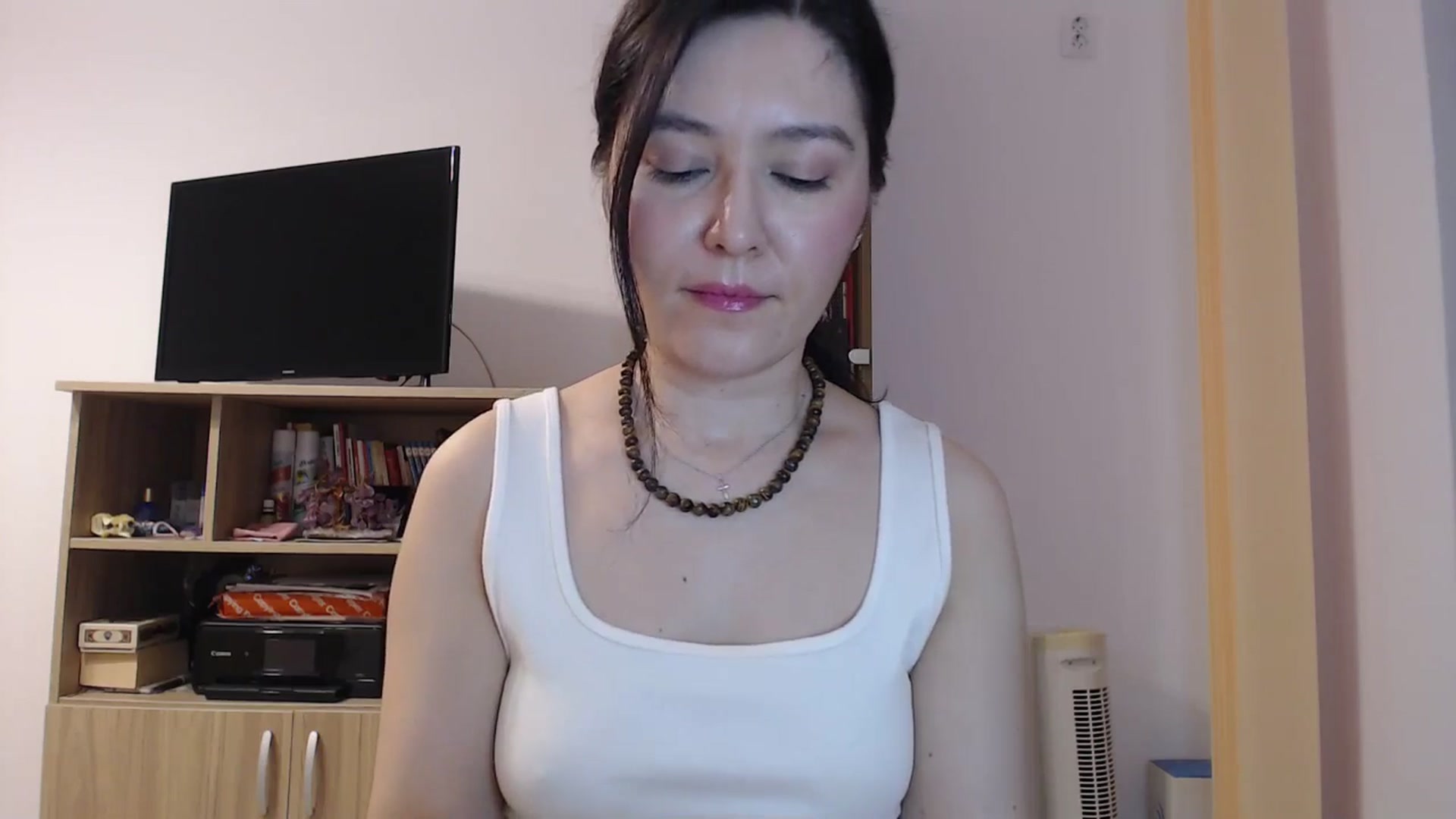 Gallery image thumbnail from SailorJupitr's myfreecams stream on, 04/01/2026, 21:00 image 2 of 20