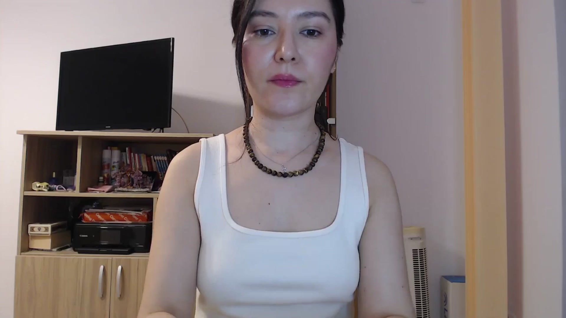 Gallery image thumbnail from SailorJupitr's myfreecams stream on, 04/01/2026, 21:00 image 9 of 20