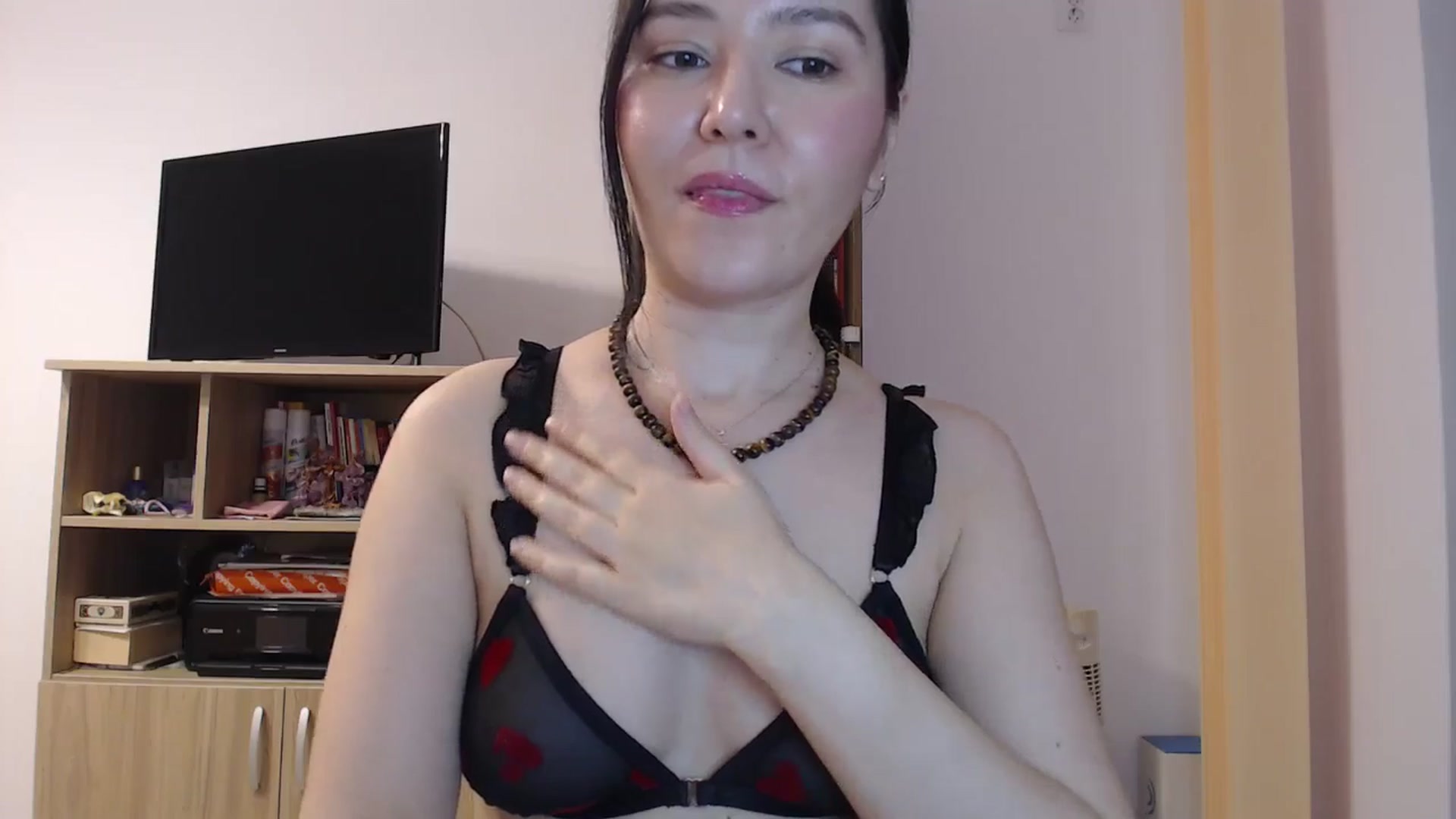Gallery image thumbnail from SailorJupitr's myfreecams stream on, 04/03/2026, 21:26 image 7 of 20