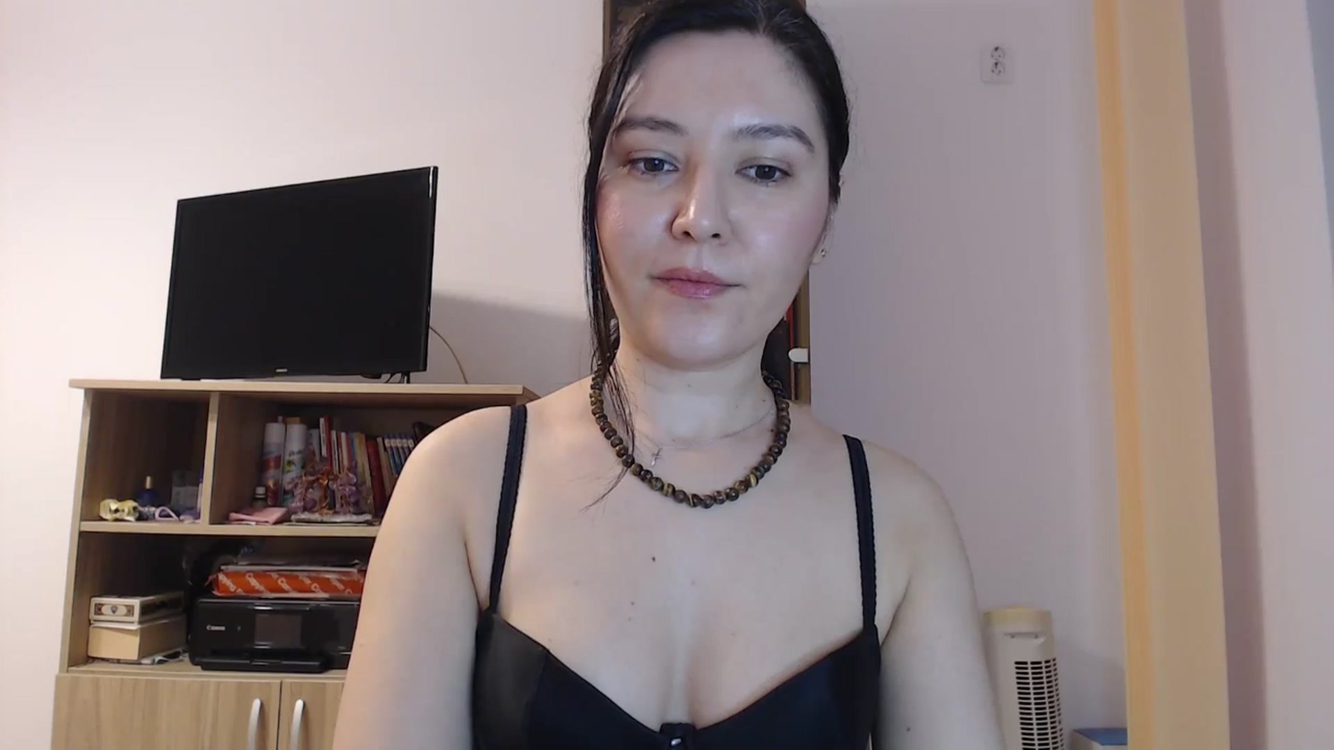 Gallery image thumbnail from SailorJupitr's myfreecams stream on, 04/05/2026, 20:16 image 10 of 20
