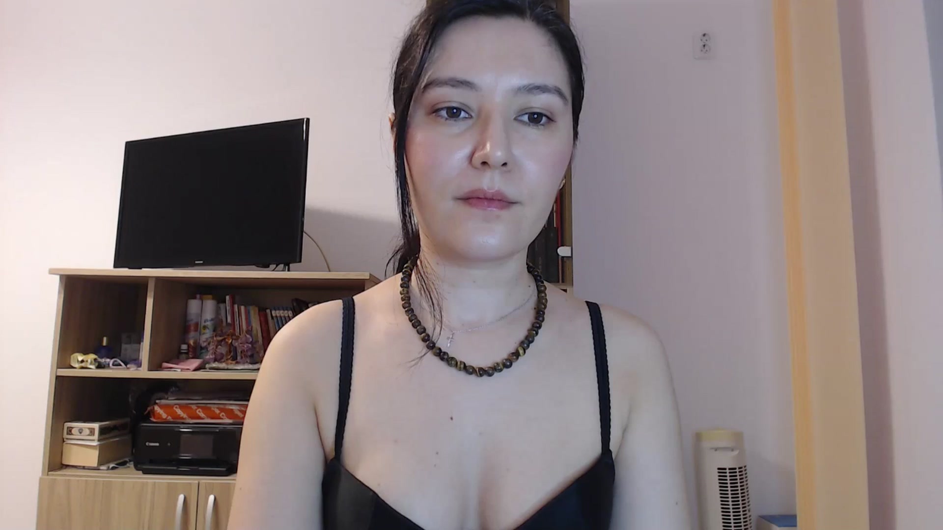 Gallery image thumbnail from SailorJupitr's myfreecams stream on, 04/05/2026, 20:16 image 5 of 20