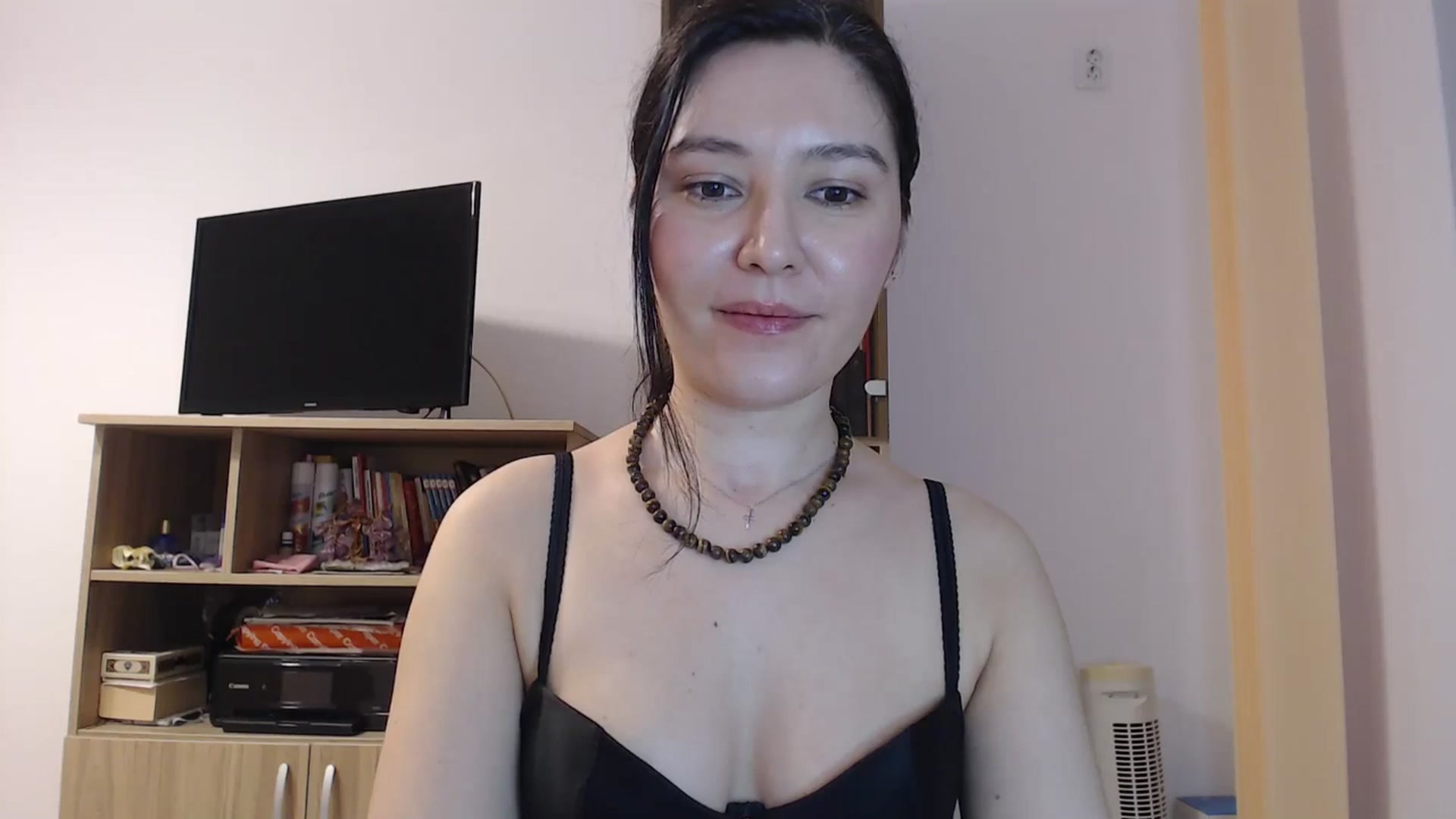 Gallery image thumbnail from SailorJupitr's myfreecams stream on, 04/05/2026, 20:16 image 13 of 20